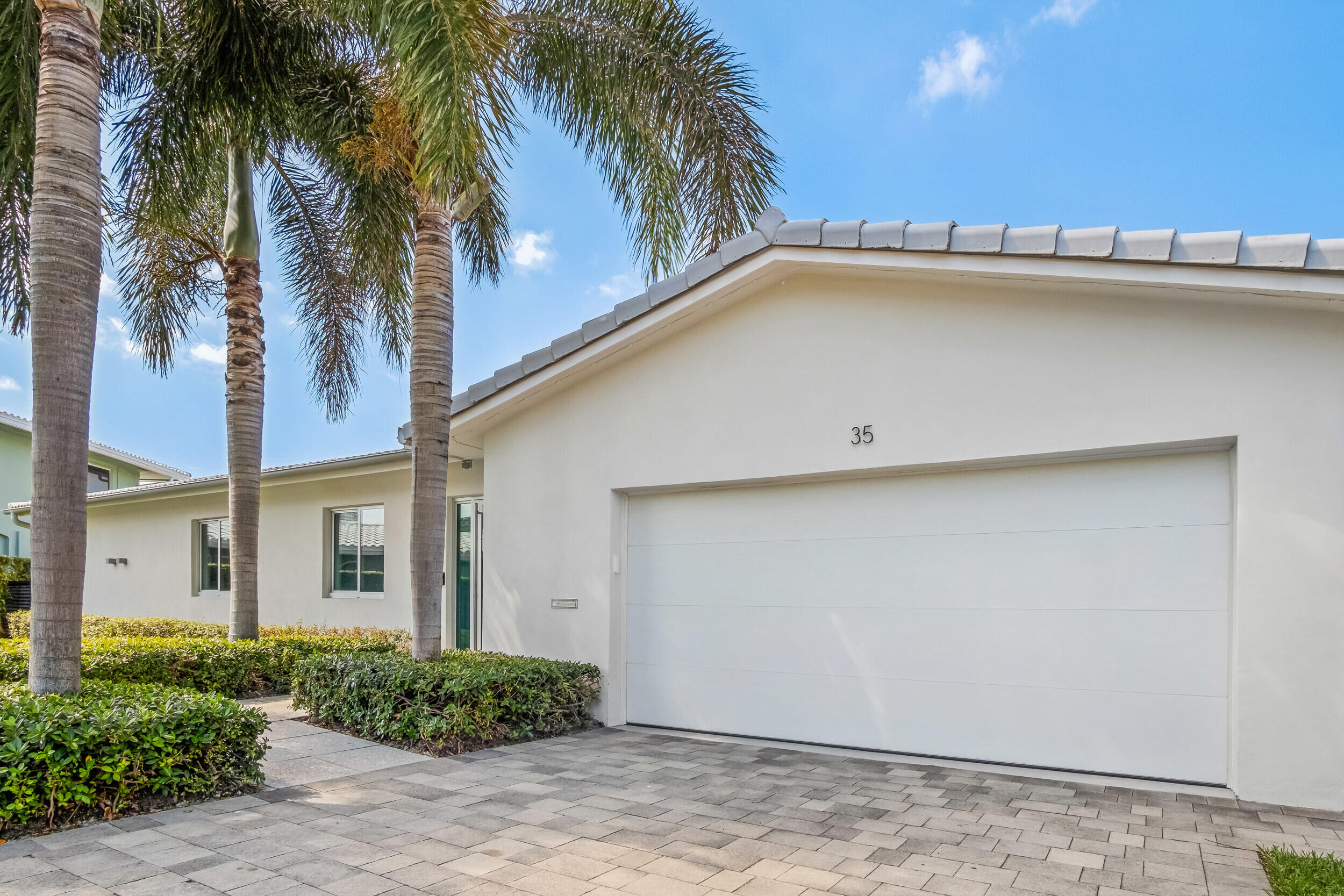 35 Castle Harbor Isle, Fort Lauderdale FL 33308