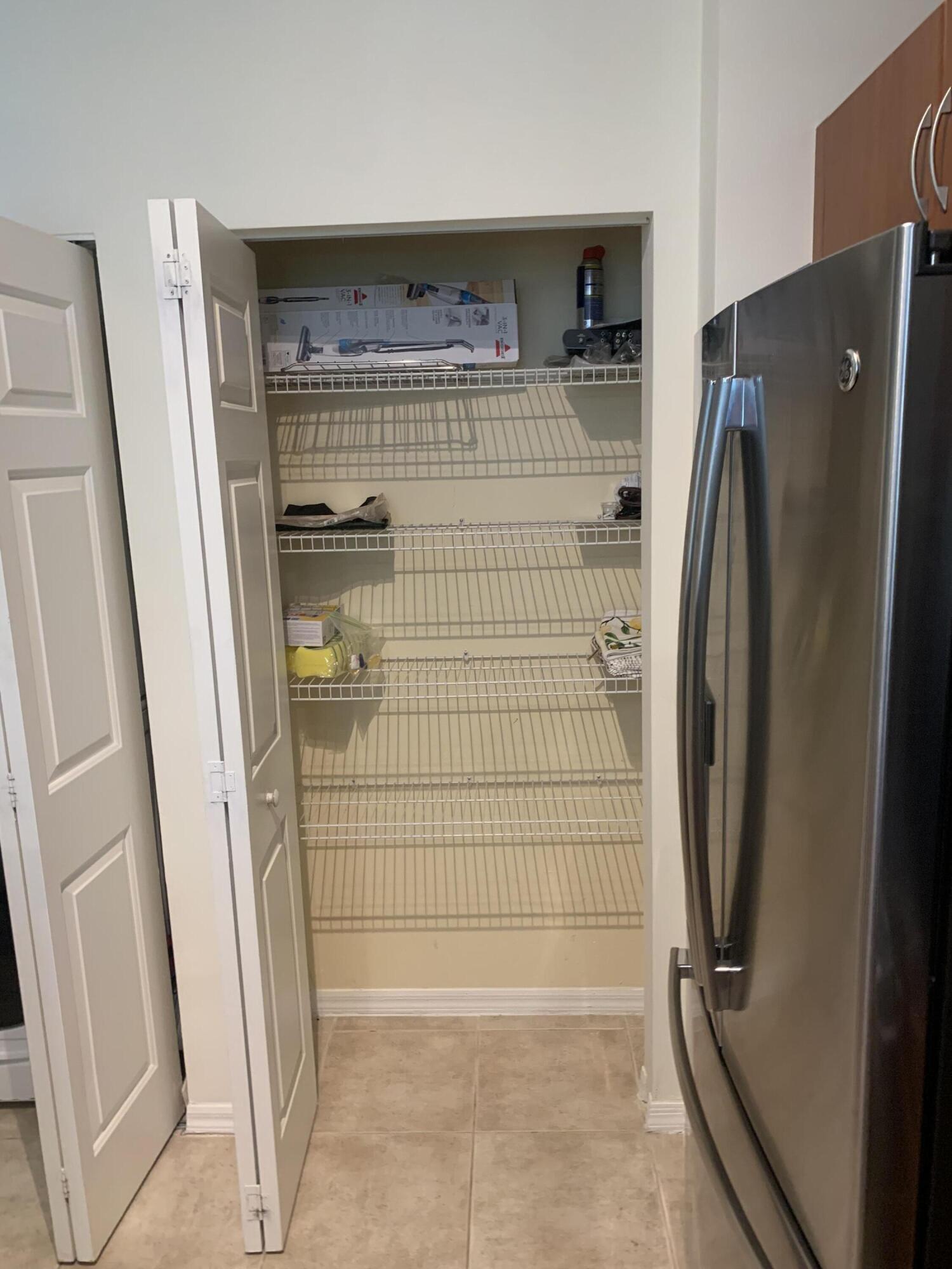 806 E Windward #111, Lantana FL 33462