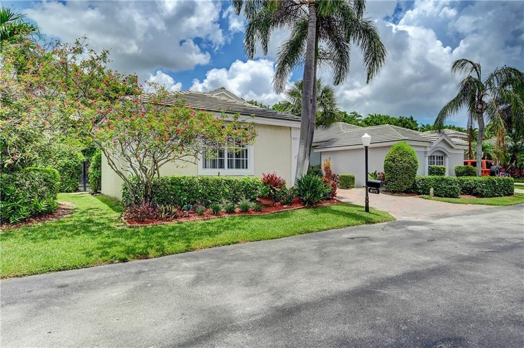 8171 Hampton Wood, Boca Raton FL 33433
