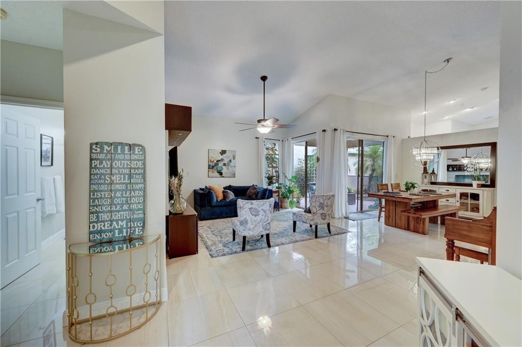 8171 Hampton Wood, Boca Raton FL 33433