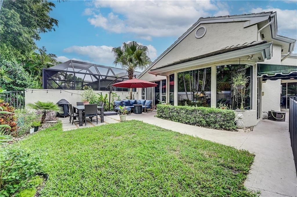 8171 Hampton Wood, Boca Raton FL 33433