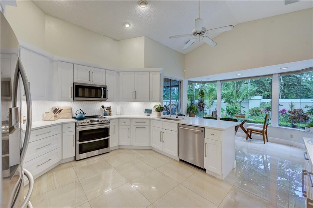 8171 Hampton Wood, Boca Raton FL 33433