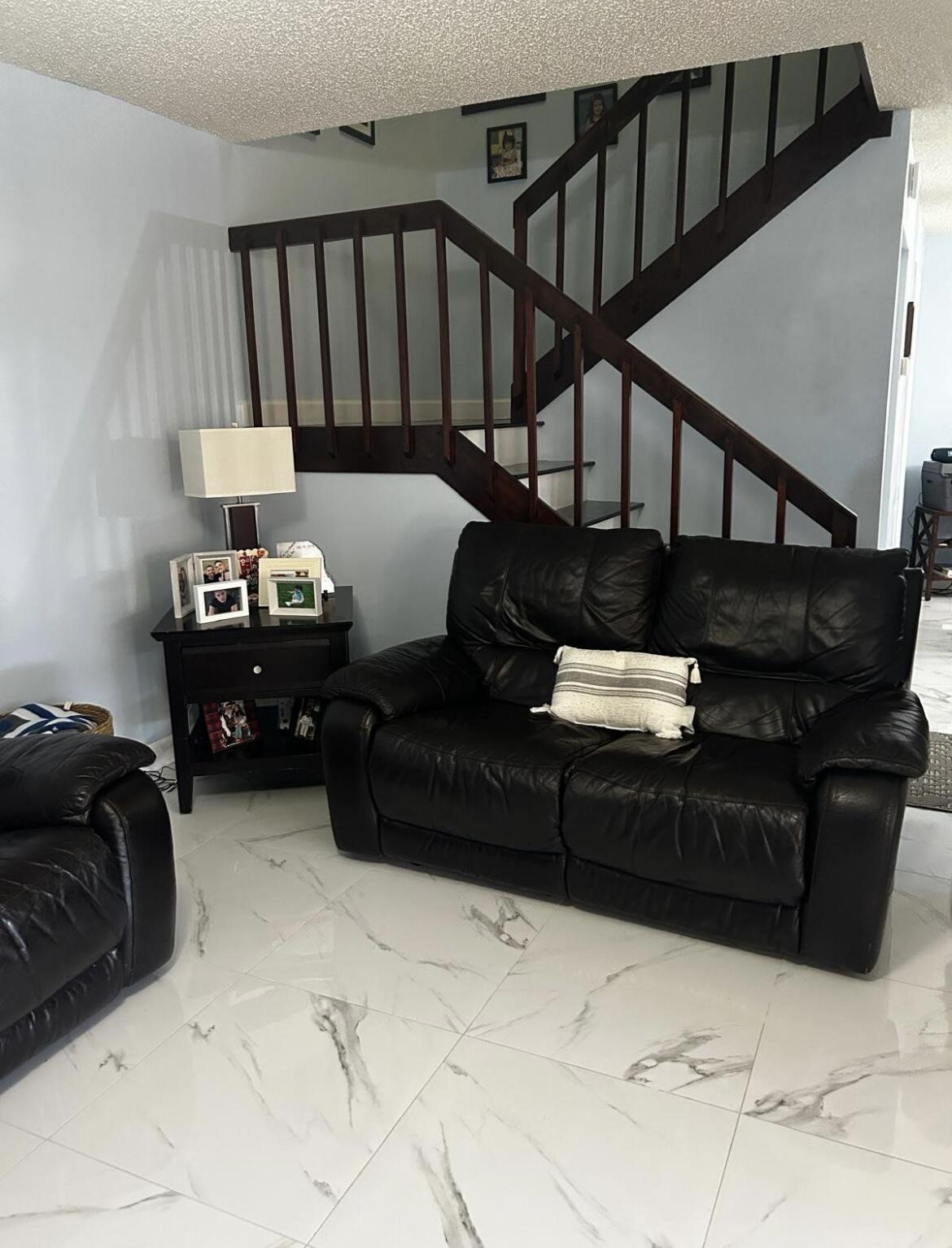 341 Lake Arbor, Palm Springs FL 33461