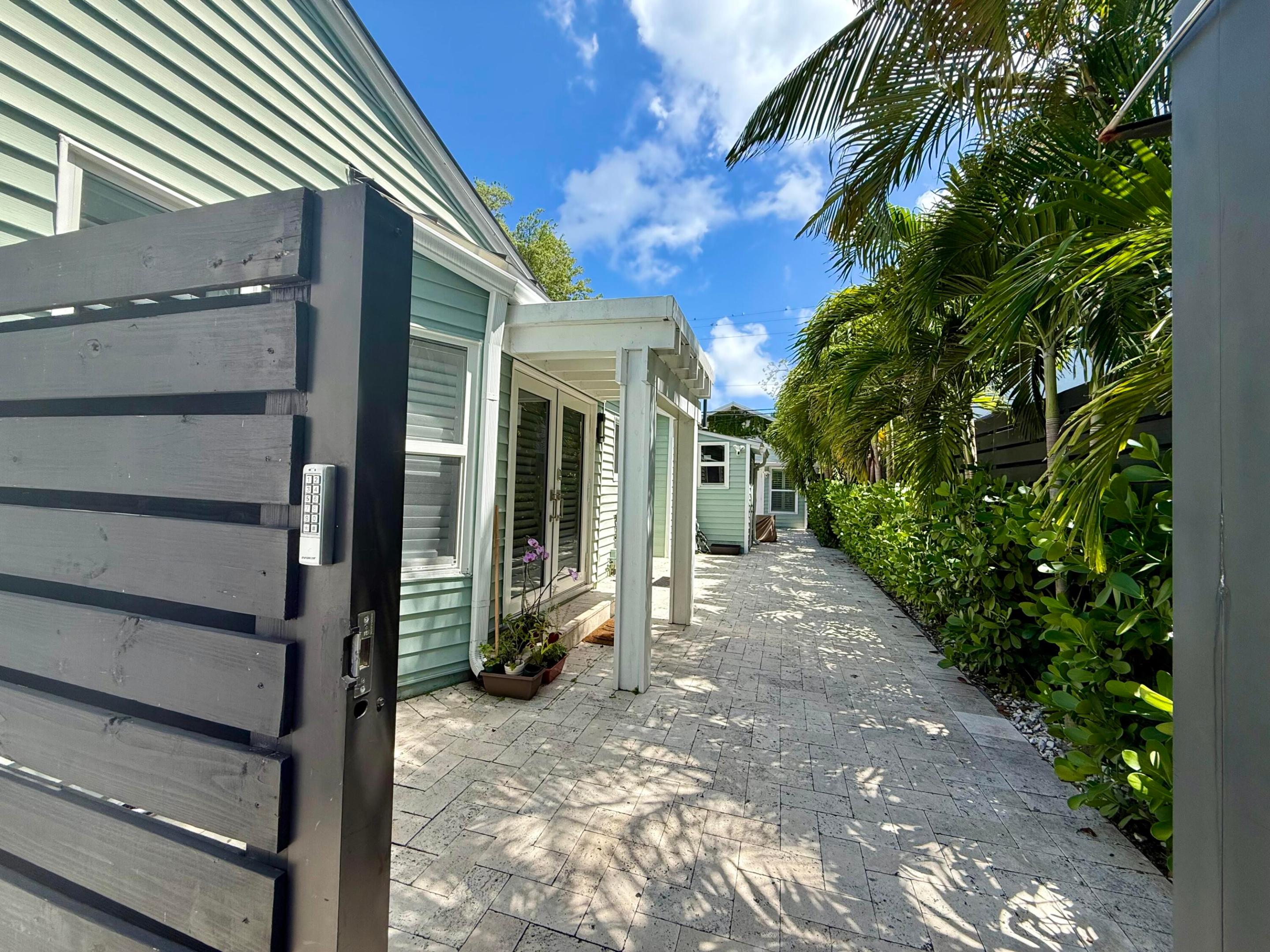1216 SE 1st, Fort Lauderdale FL 33301