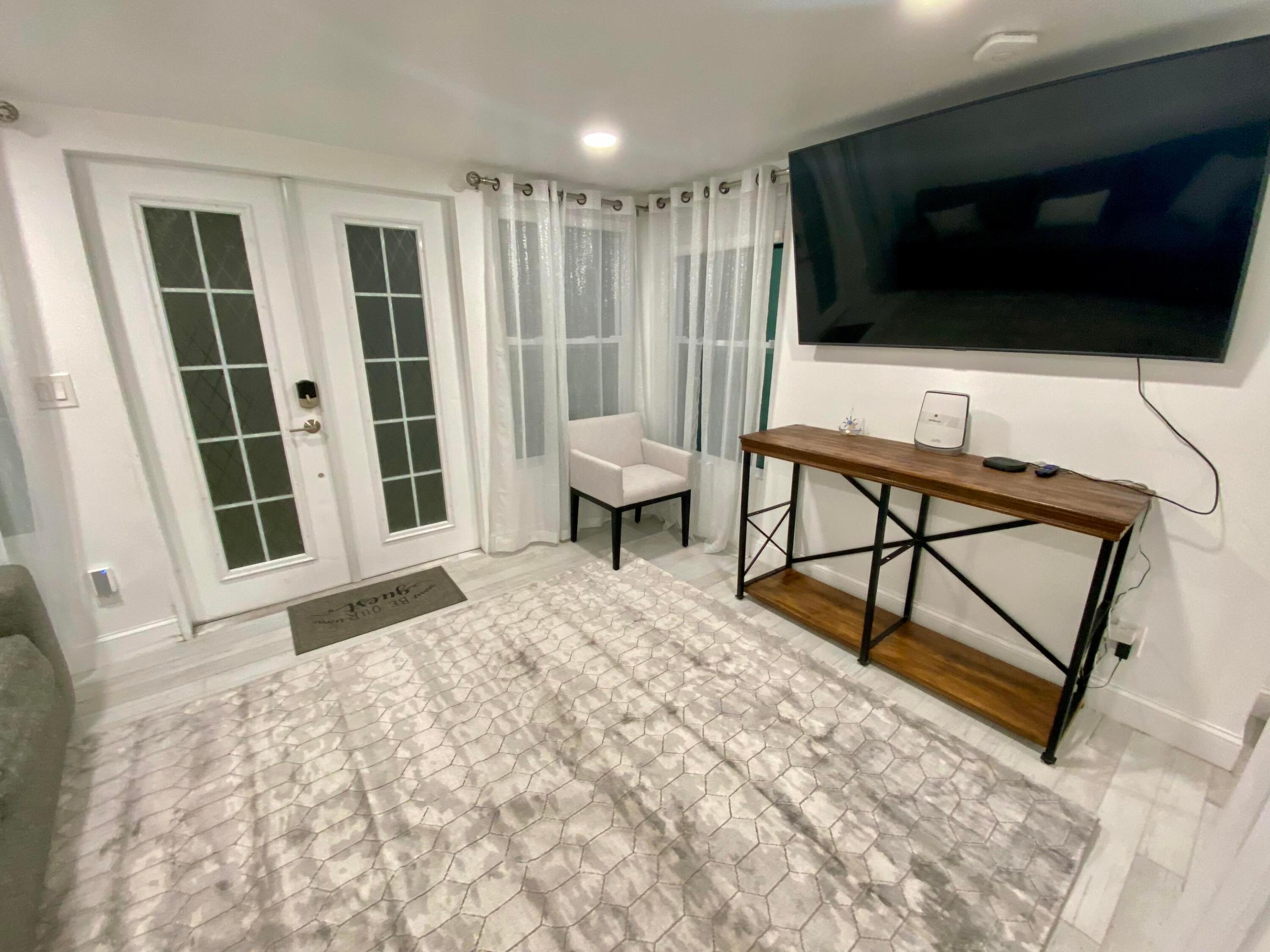 1216 SE 1st, Fort Lauderdale FL 33301