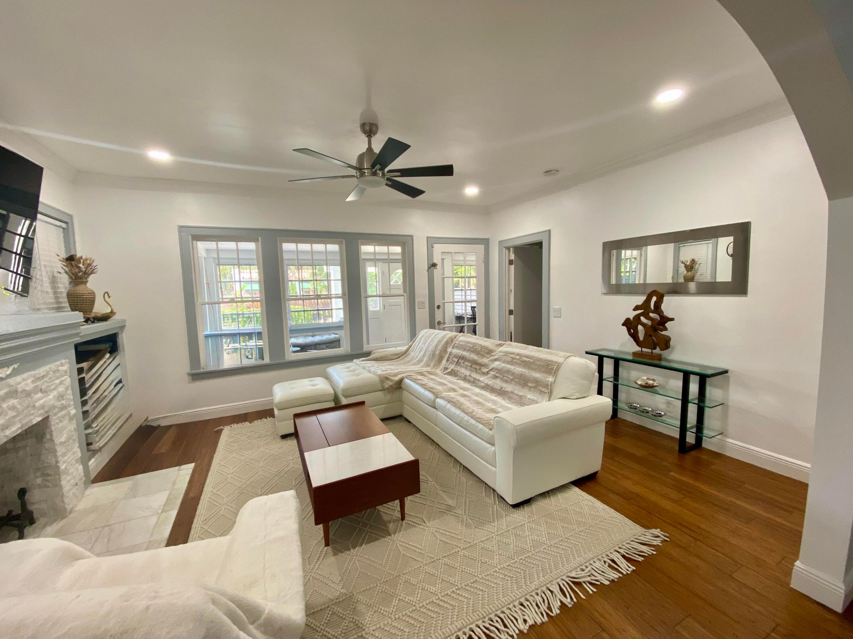 1216 SE 1st, Fort Lauderdale FL 33301