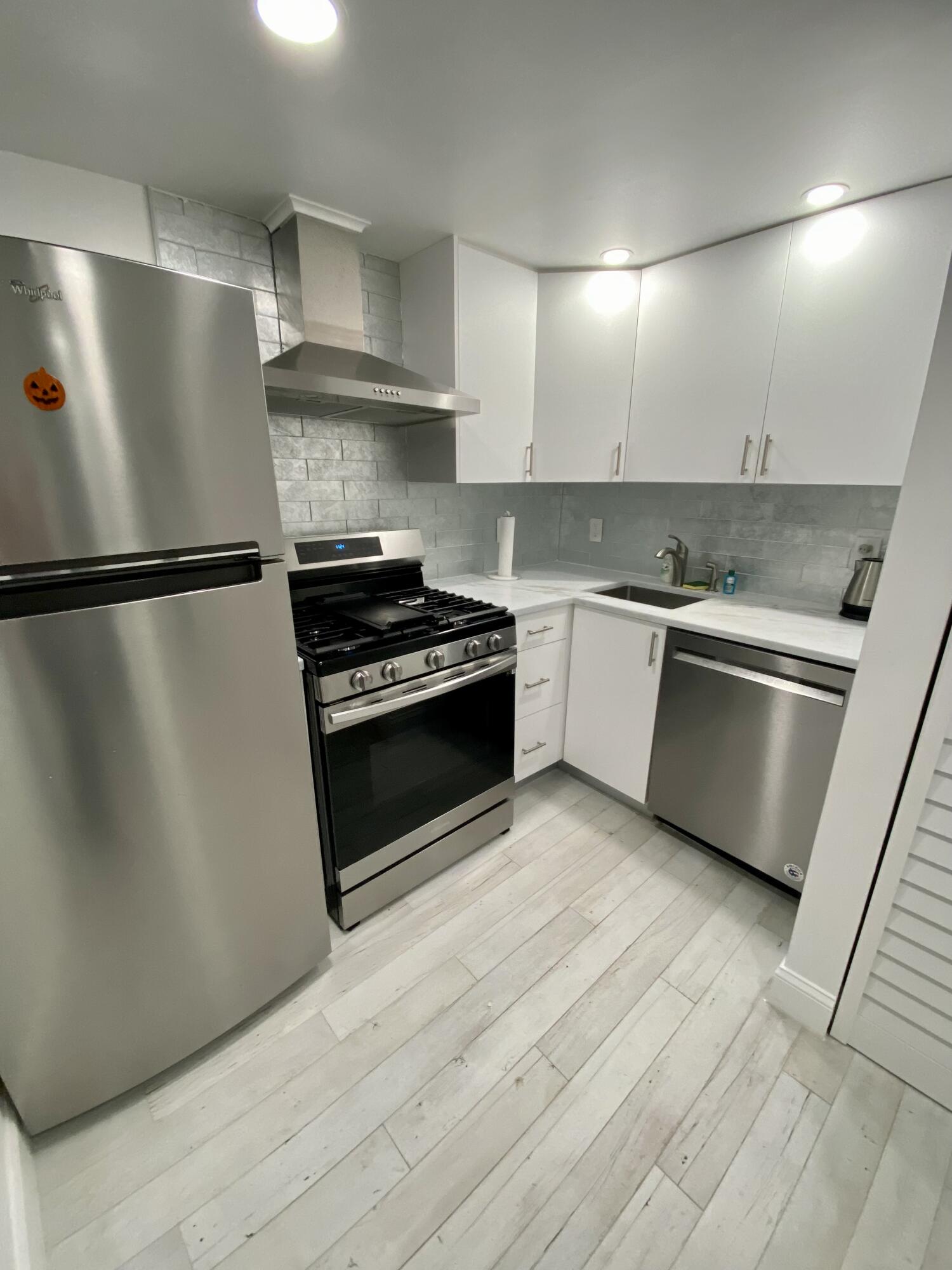 1216 SE 1st, Fort Lauderdale FL 33301