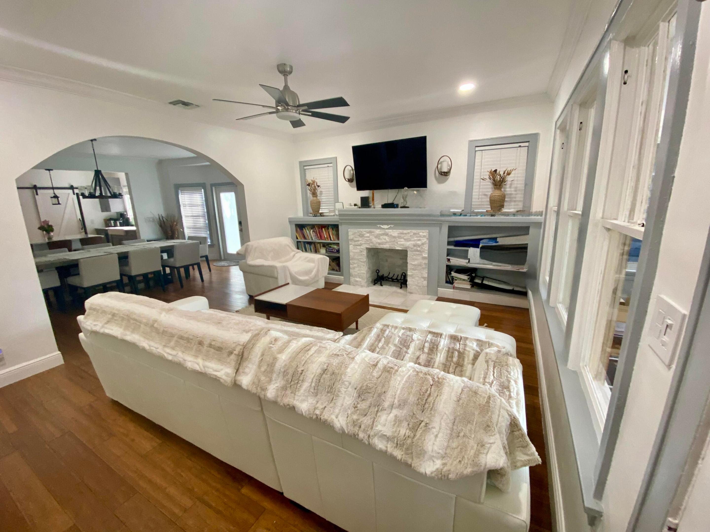 1216 SE 1st, Fort Lauderdale FL 33301