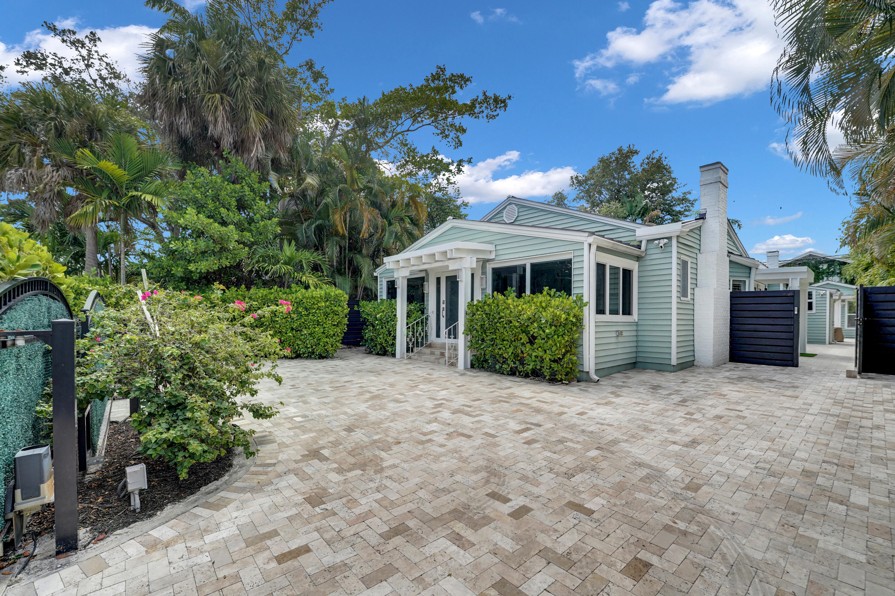 1216 SE 1st, Fort Lauderdale FL 33301