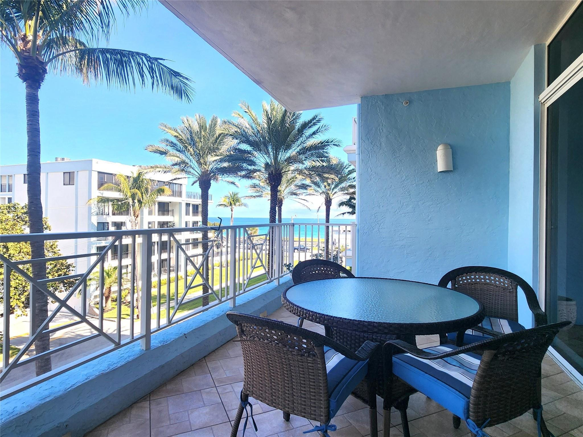 701 SE 21st #304, Deerfield Beach FL 33441