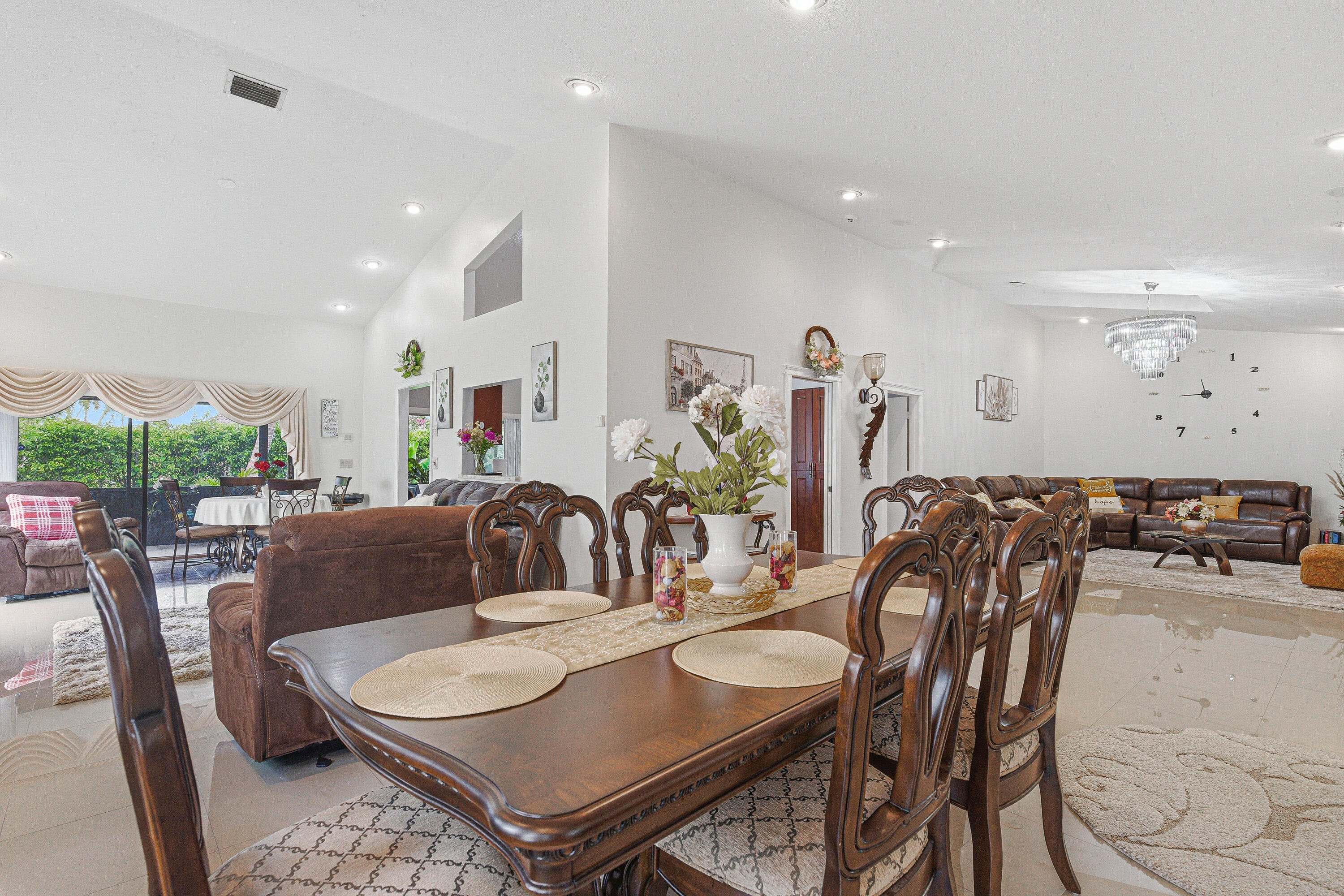 7040 Golf Pointe, Tamarac FL 33321