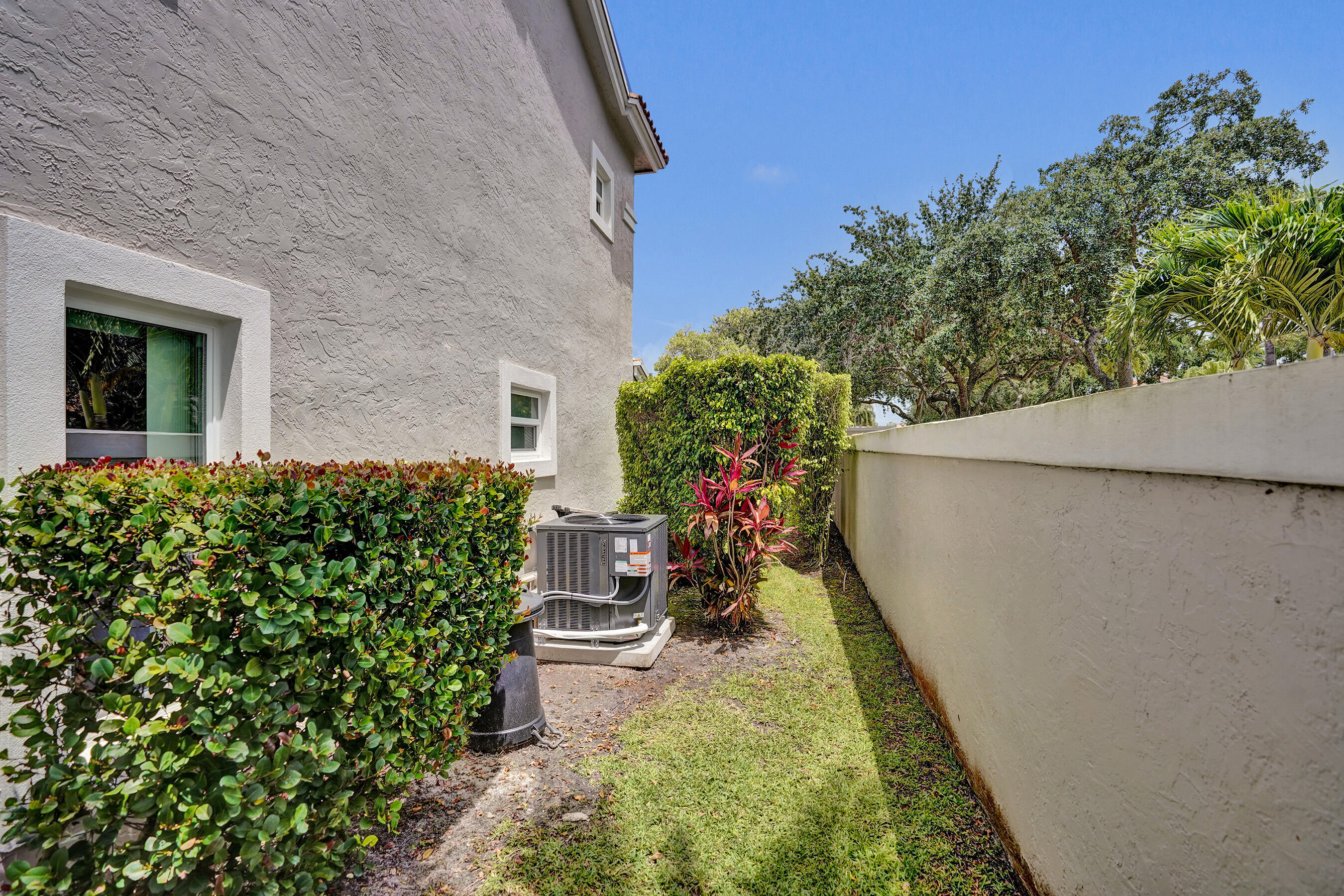10474 Mateo, Boca Raton FL 33498