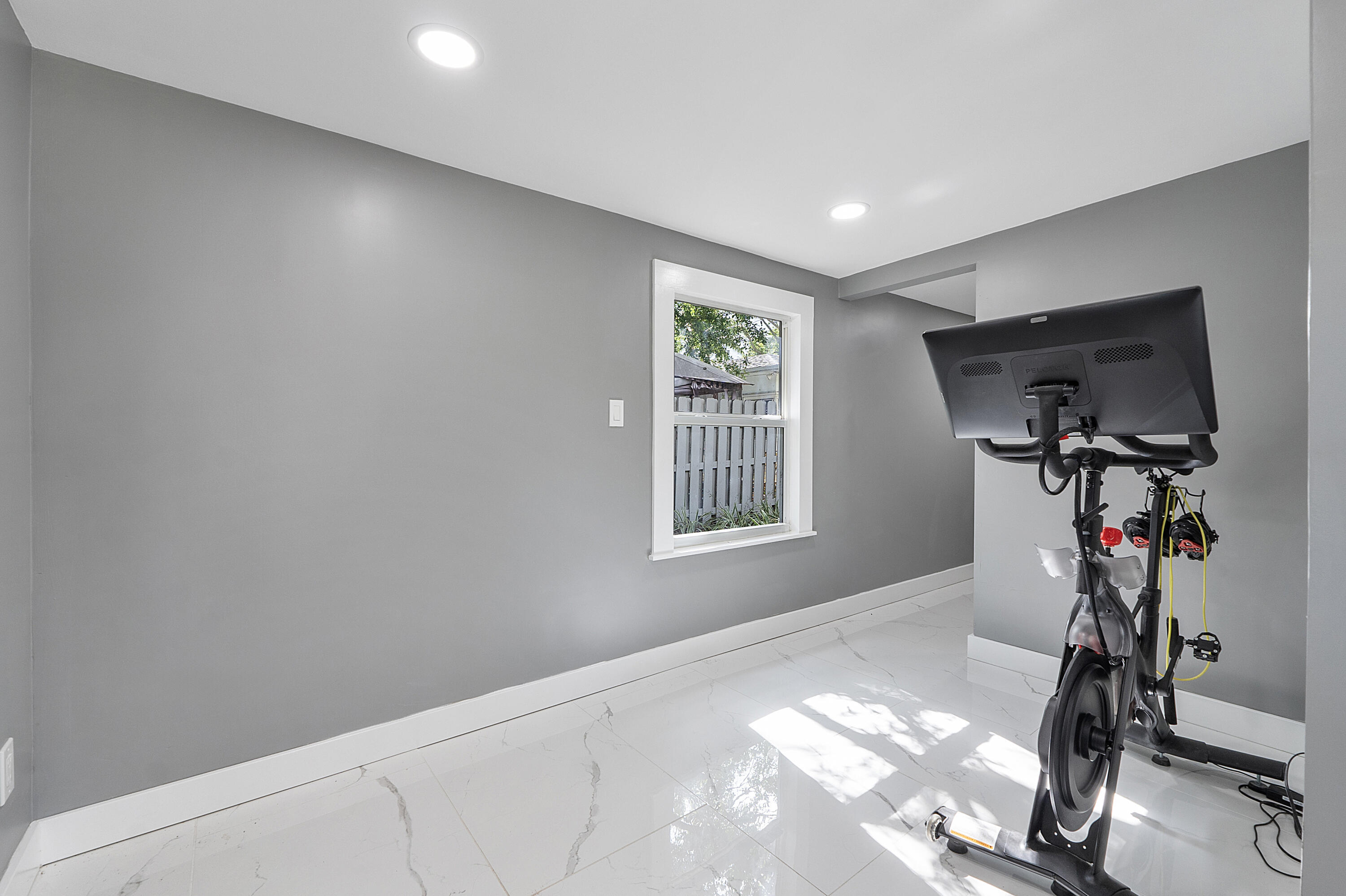 1900 NE 16th, Fort Lauderdale FL 33305