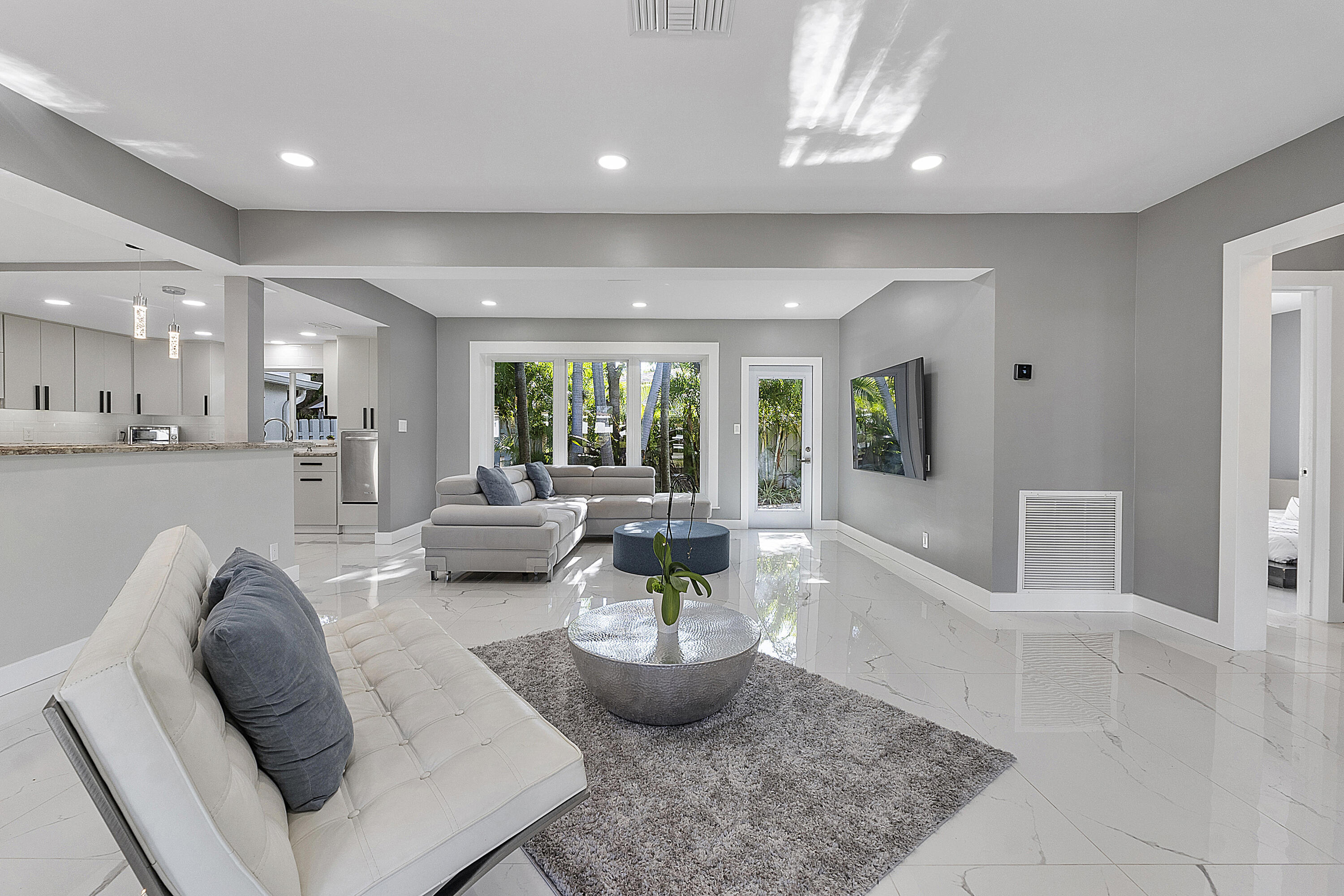 1900 NE 16th, Fort Lauderdale FL 33305