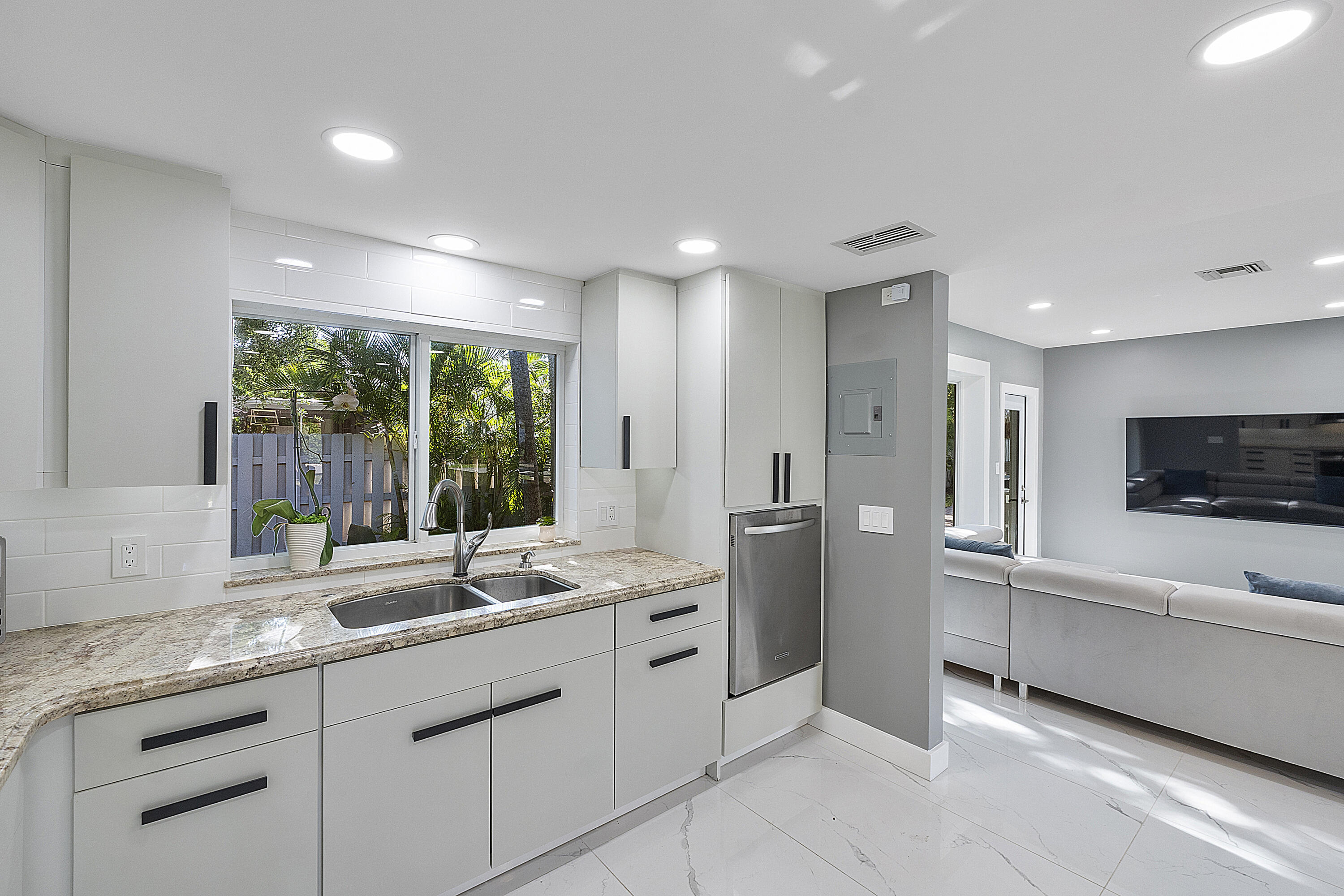 1900 NE 16th, Fort Lauderdale FL 33305