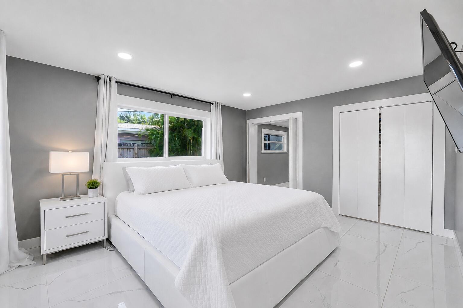 1900 NE 16th, Fort Lauderdale FL 33305