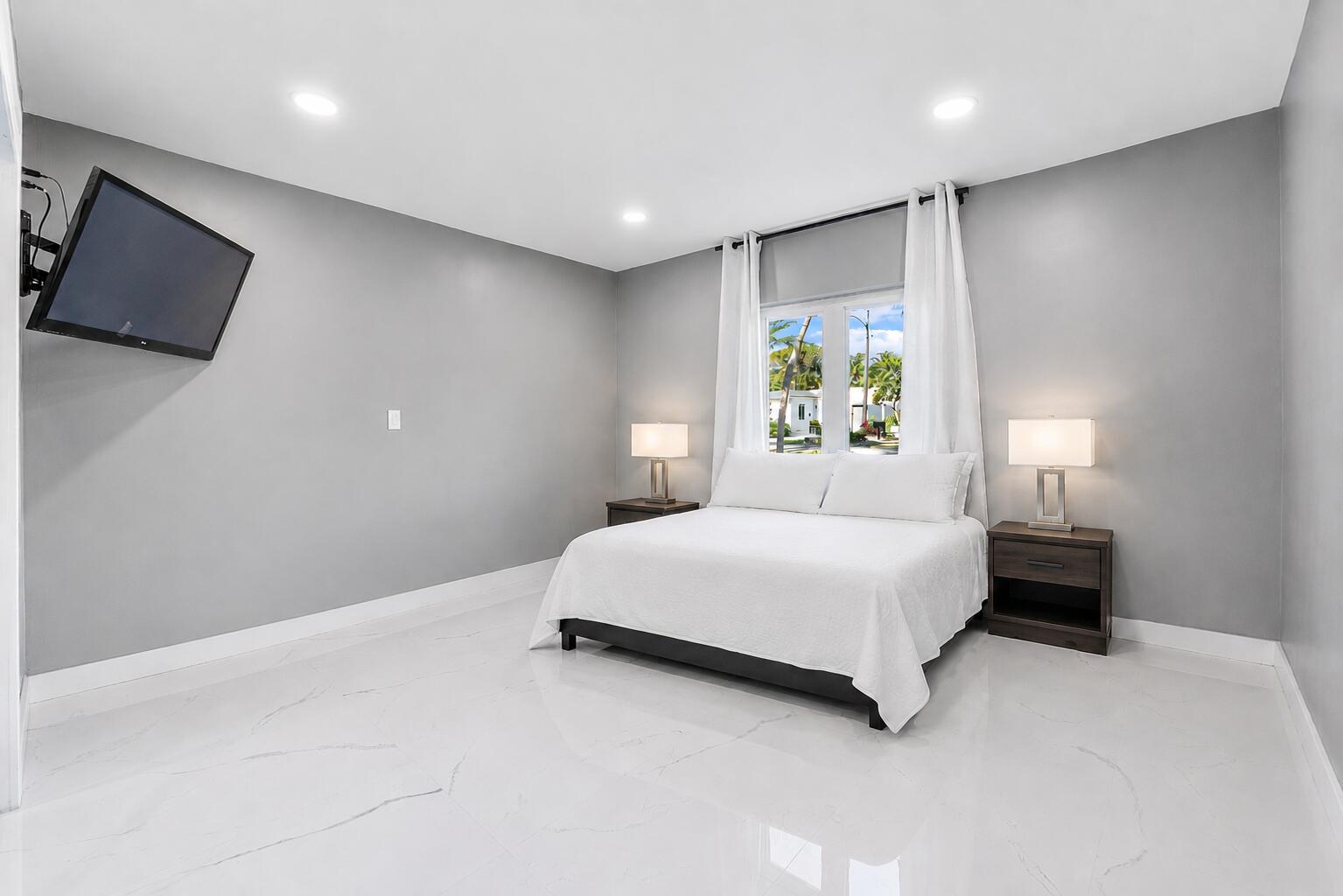 1900 NE 16th, Fort Lauderdale FL 33305