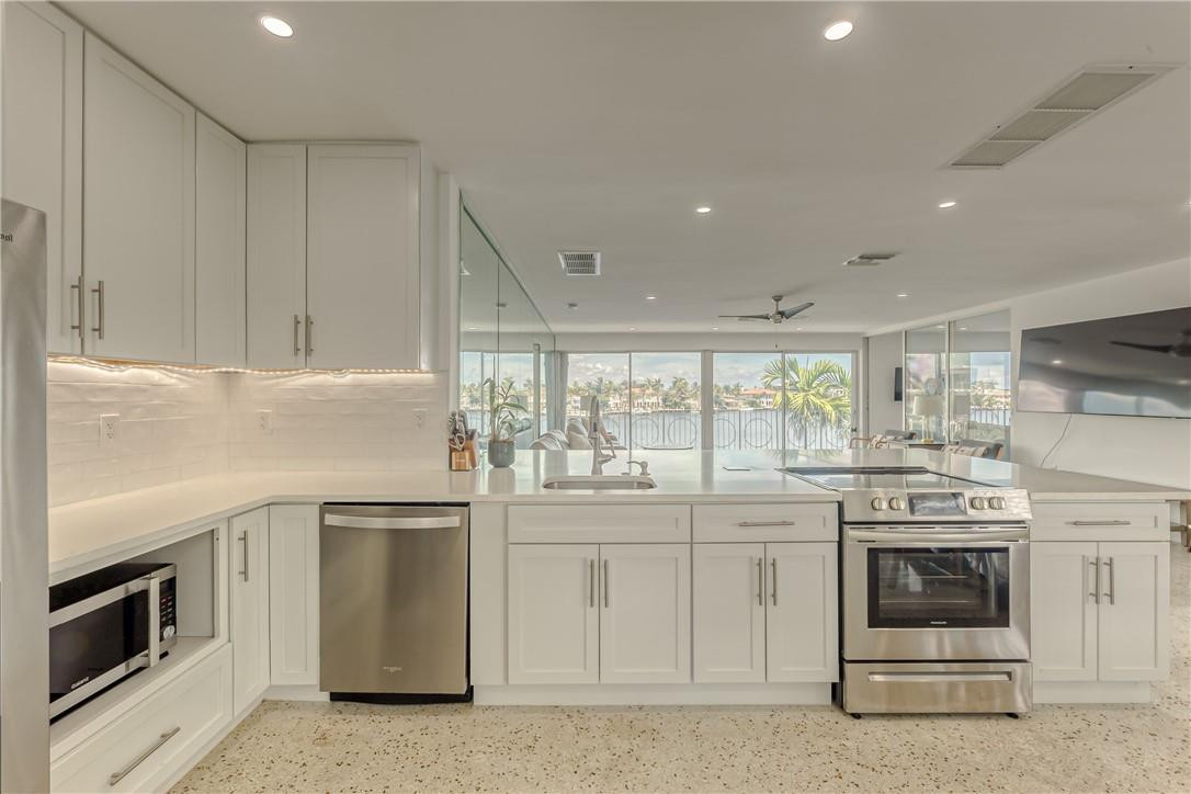 2717 Yacht Club #6e, Fort Lauderdale FL 33304