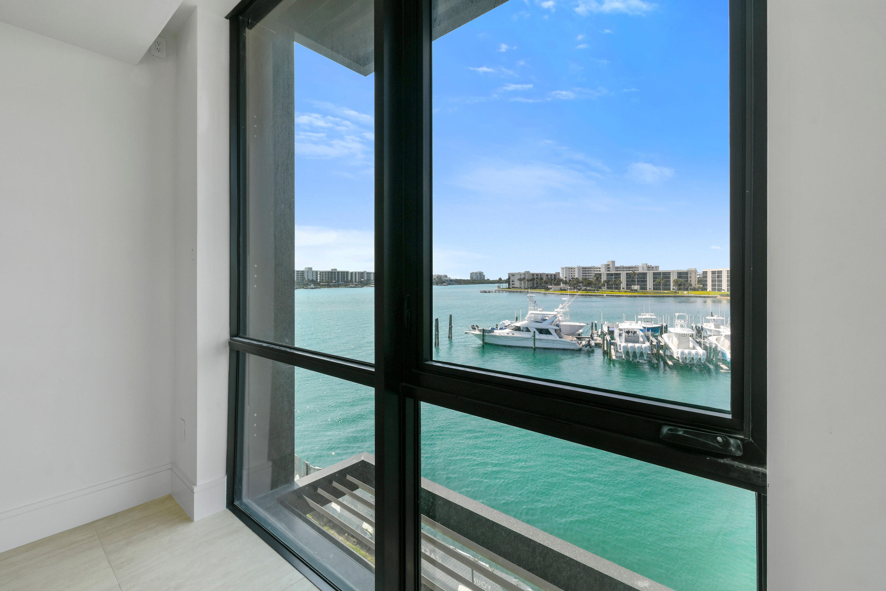 12450 SE Crystal Cove #13, Jupiter FL 33469