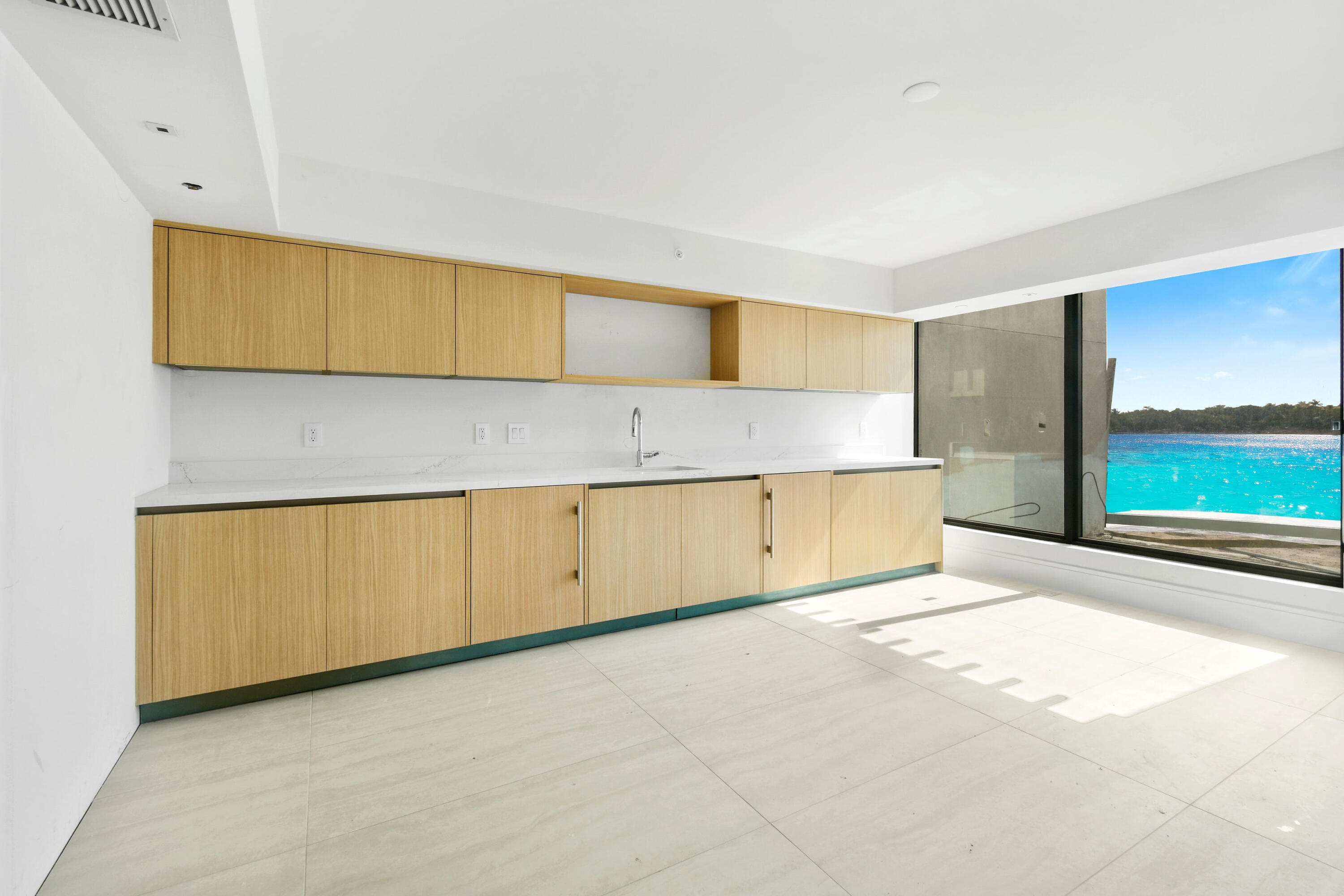 12450 SE Crystal Cove #13, Jupiter FL 33469