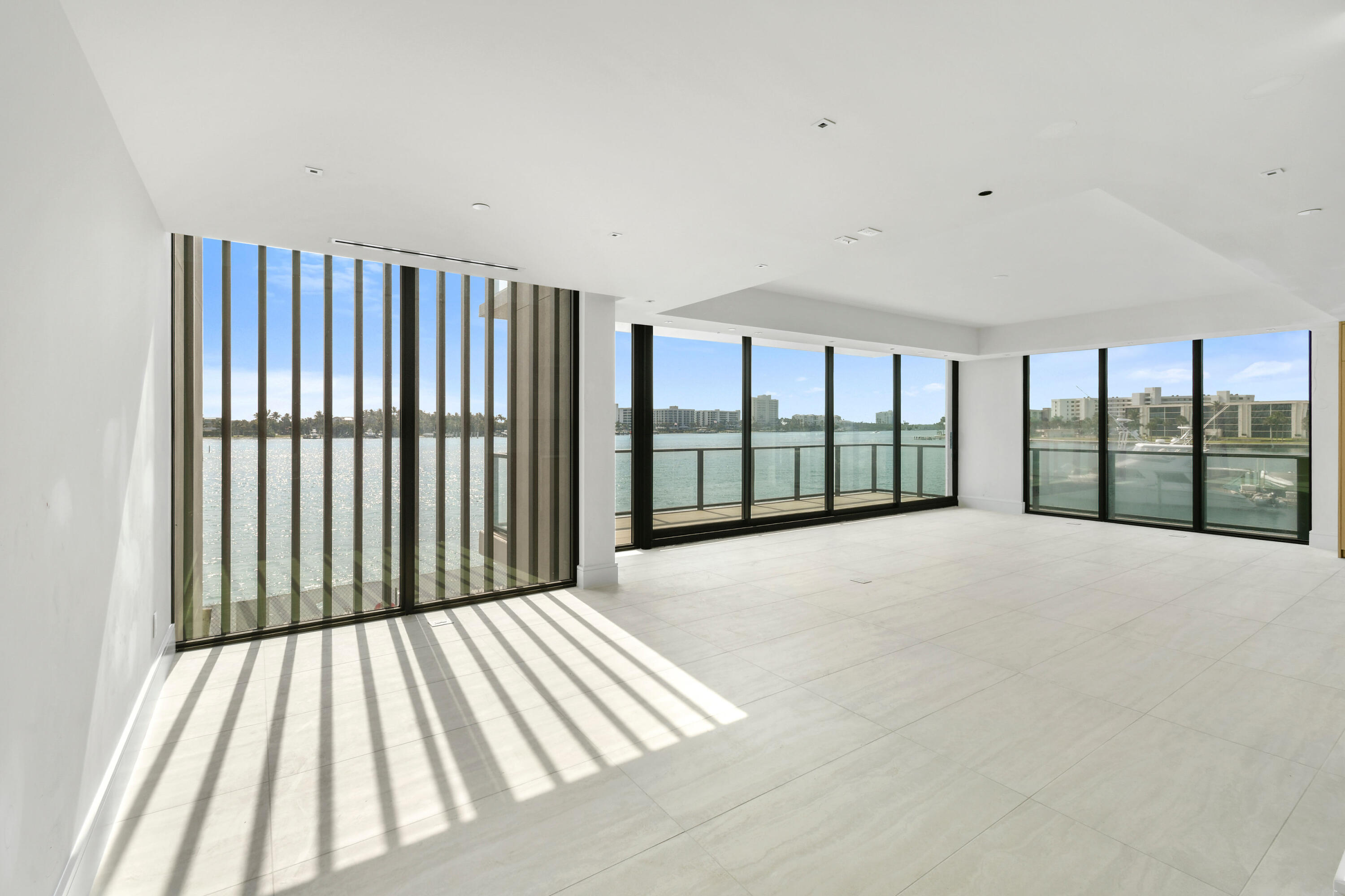 12450 SE Crystal Cove #13, Jupiter FL 33469