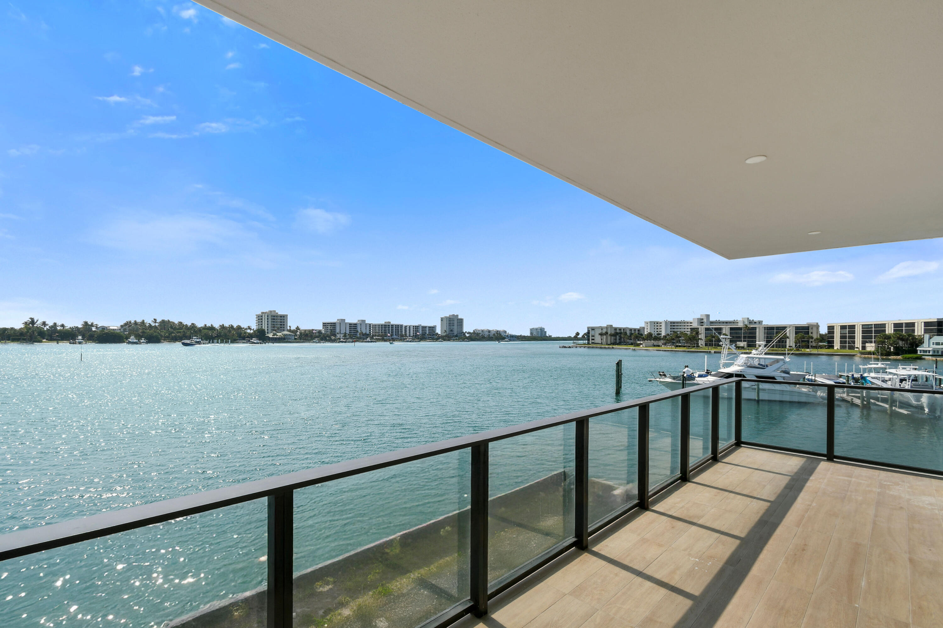 12450 SE Crystal Cove #13, Jupiter FL 33469