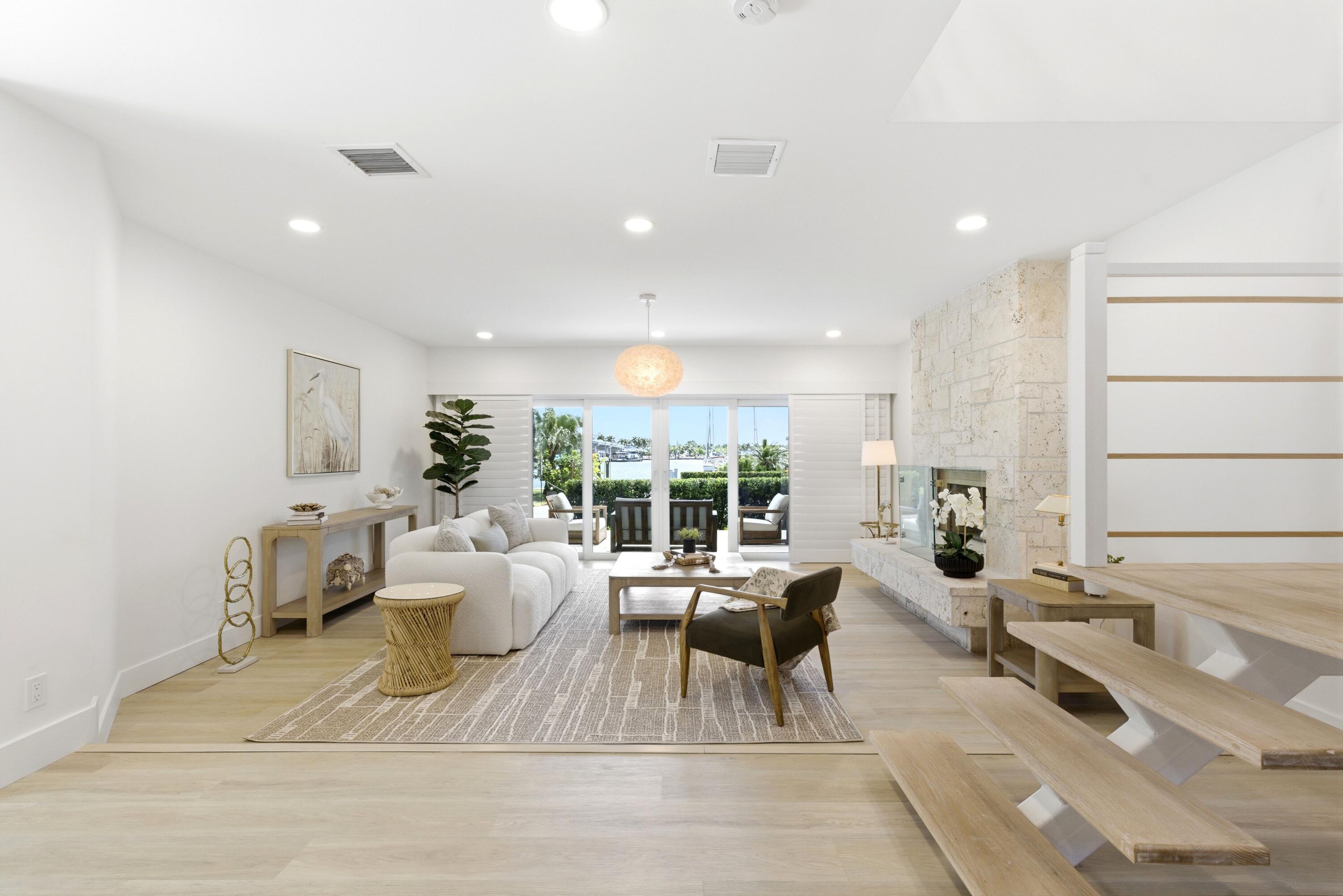 325 Poinciana, Fort Lauderdale FL 33301