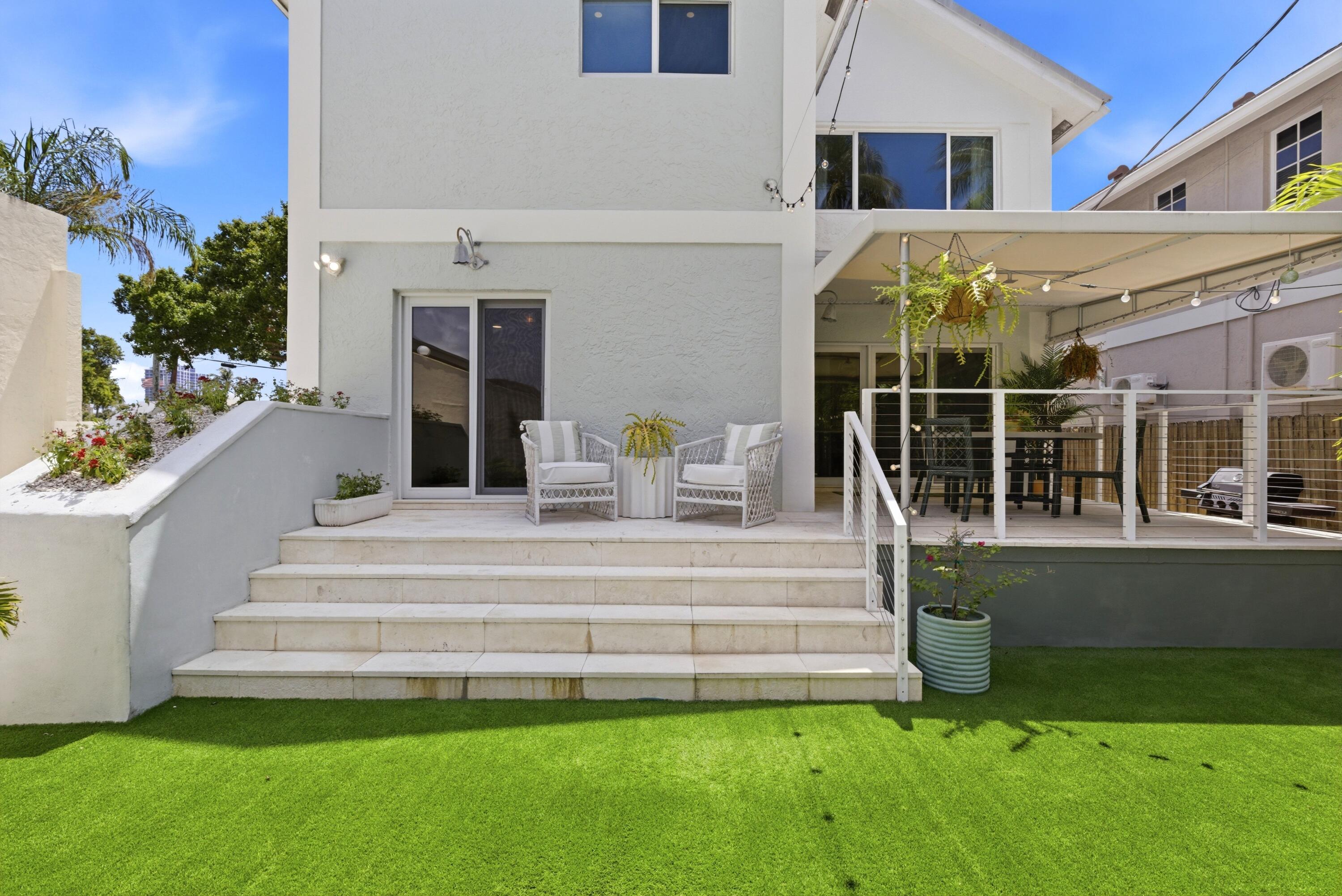 325 Poinciana, Fort Lauderdale FL 33301