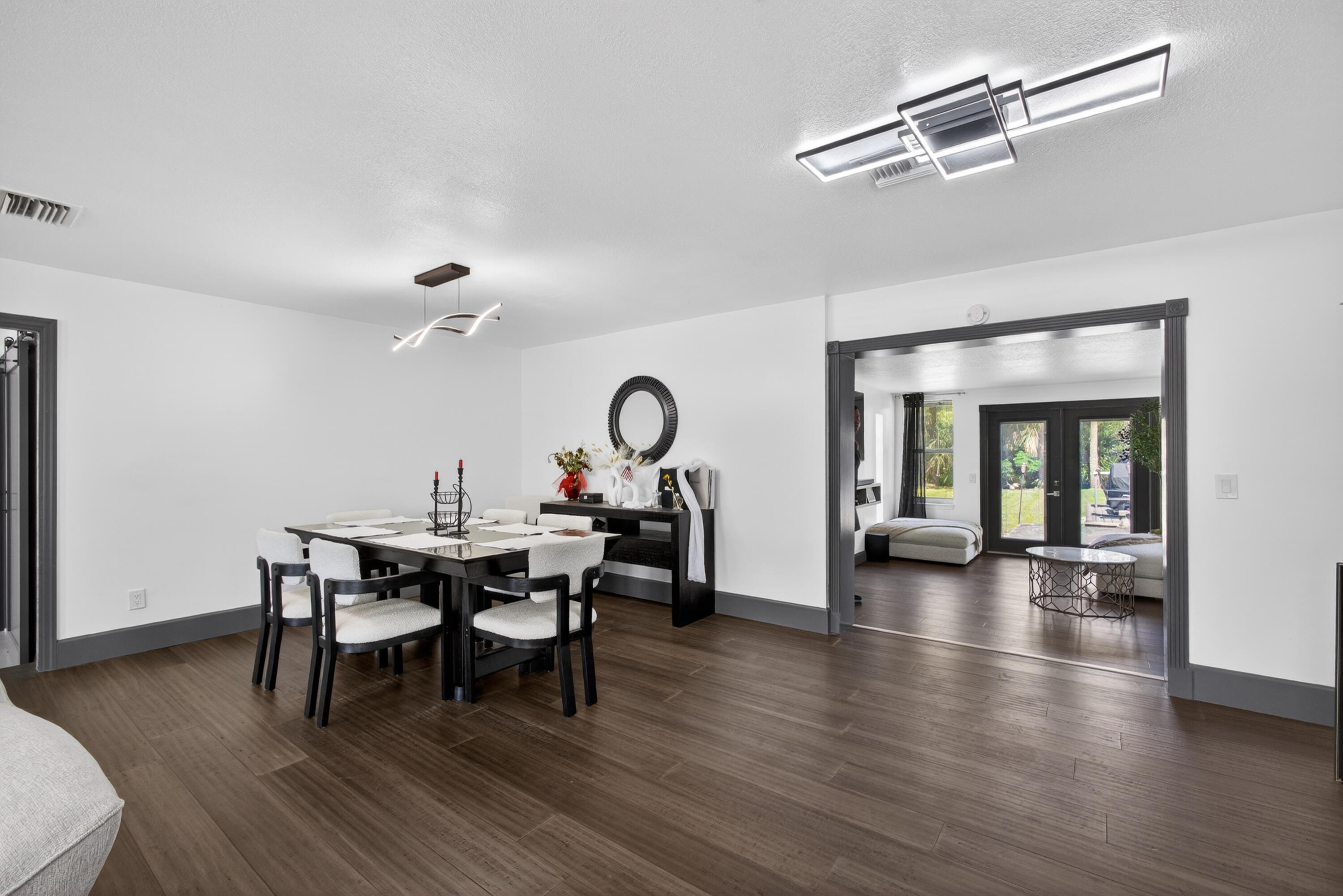 5500 West, Mangonia Park FL 33407