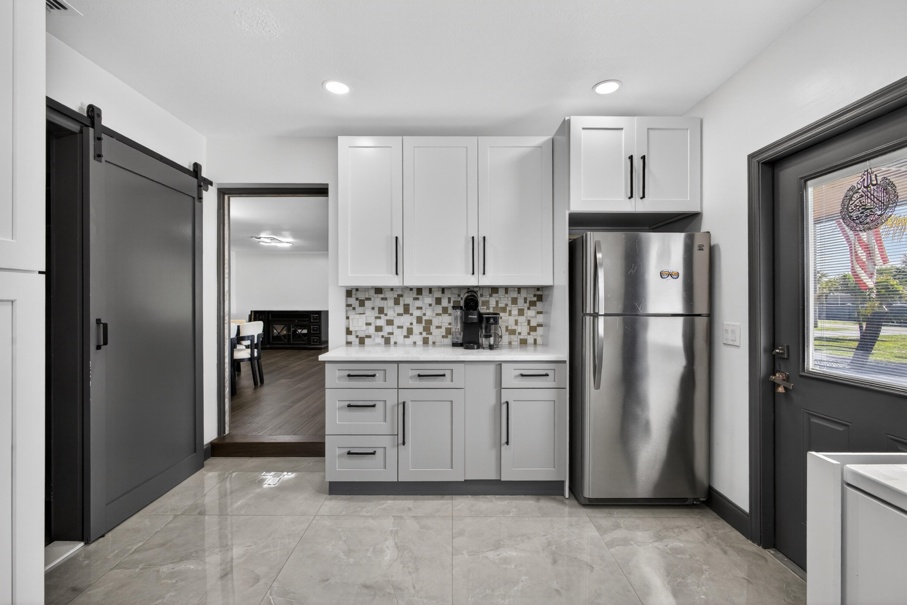 5500 West, Mangonia Park FL 33407
