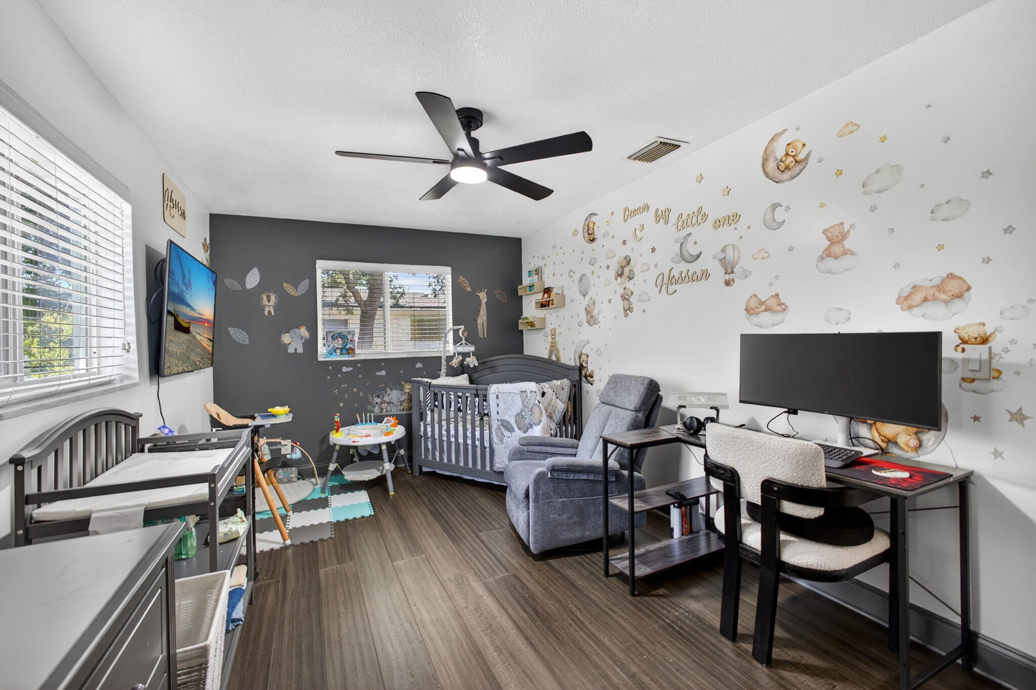 5500 West, Mangonia Park FL 33407