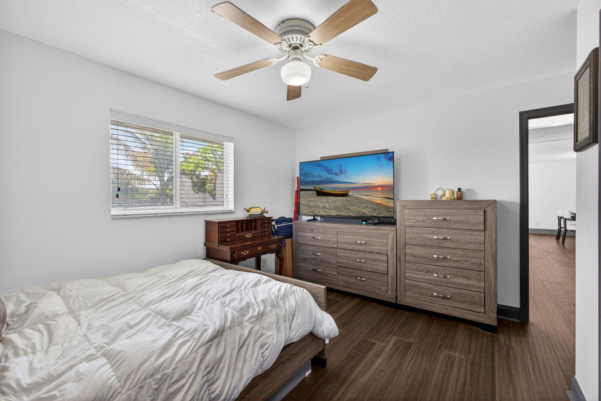 5500 West, Mangonia Park FL 33407