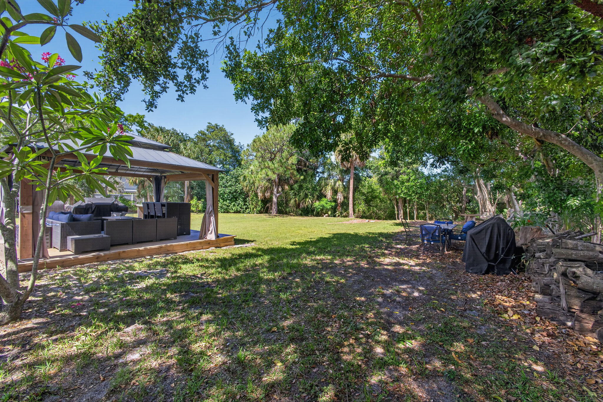 5500 West, Mangonia Park FL 33407