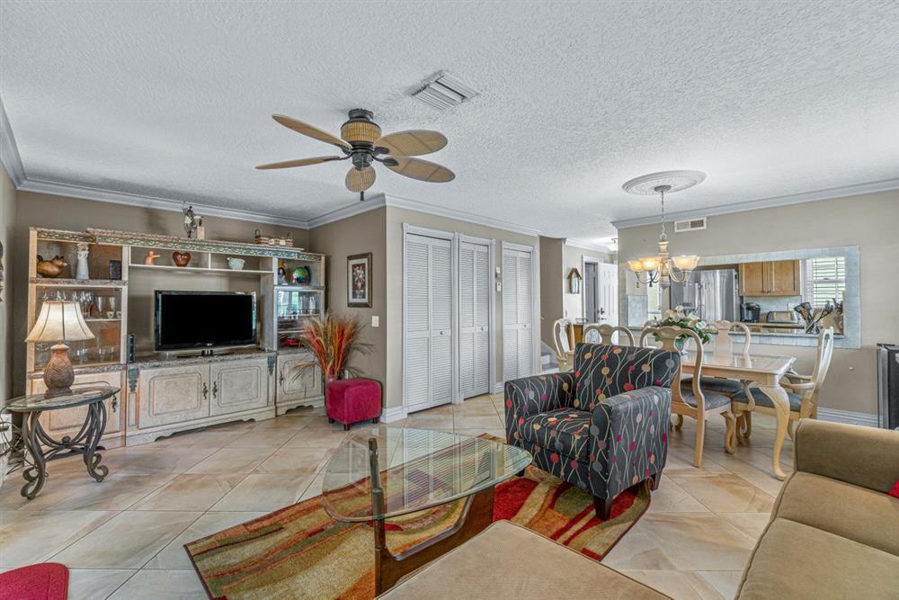 338 Waterside, Hypoluxo FL 33462