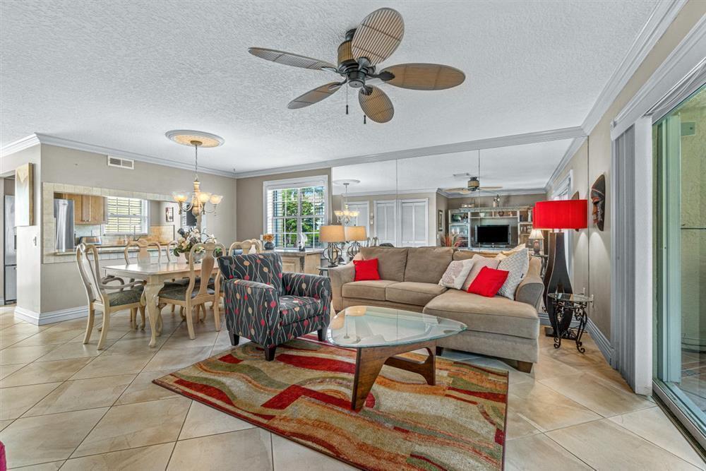 338 Waterside, Hypoluxo FL 33462