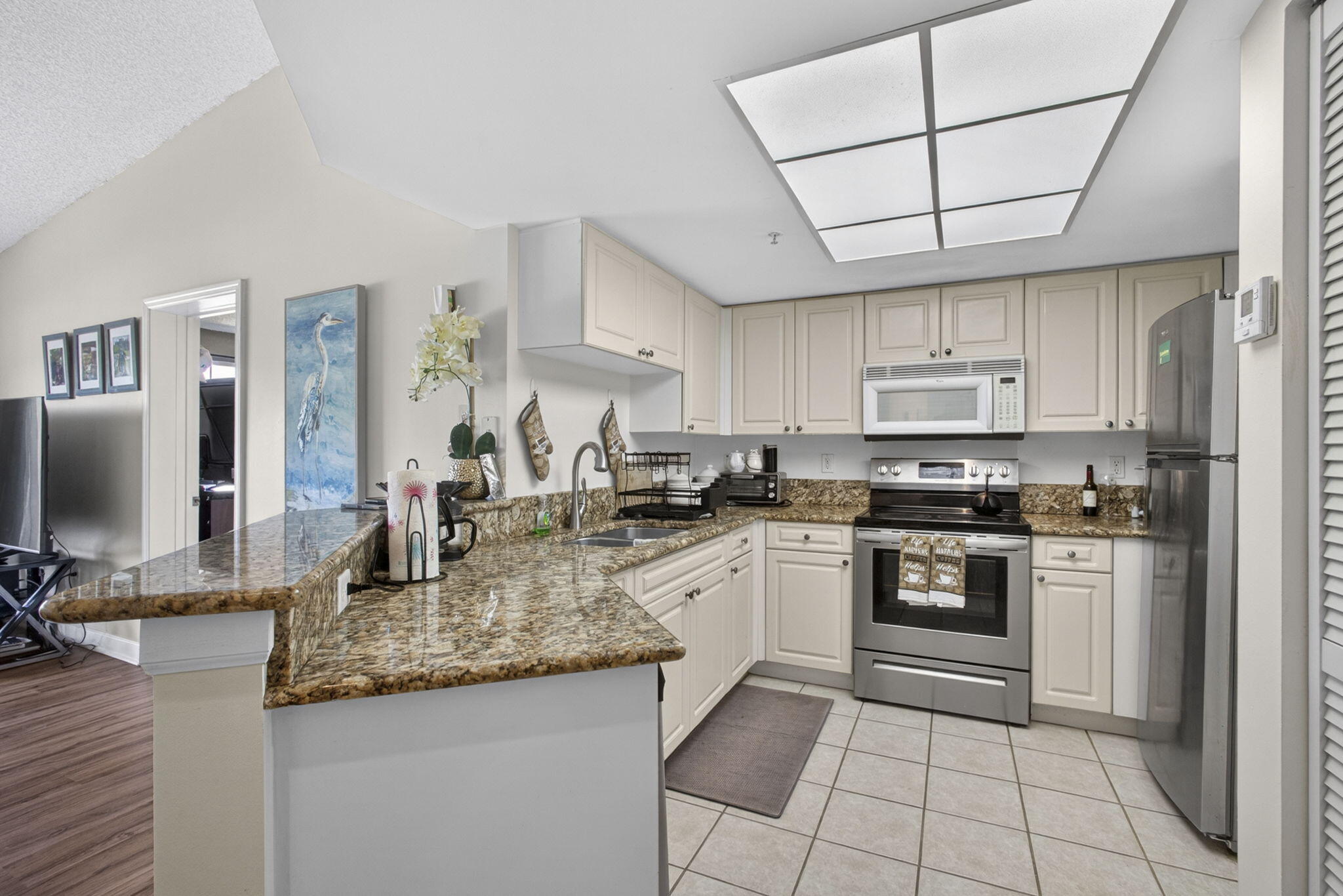 800 S Crestwood Ct #809, Royal Palm Beach FL 33411