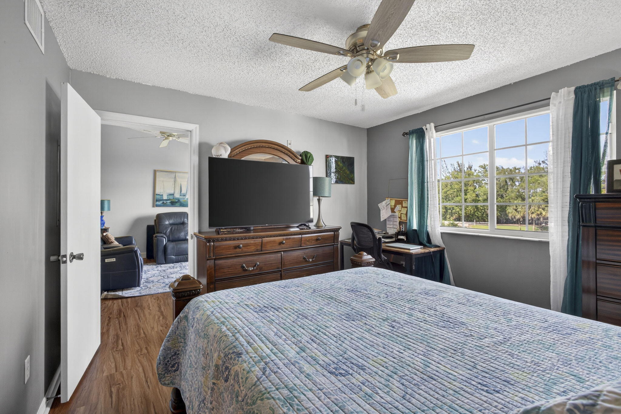 800 S Crestwood Ct #809, Royal Palm Beach FL 33411