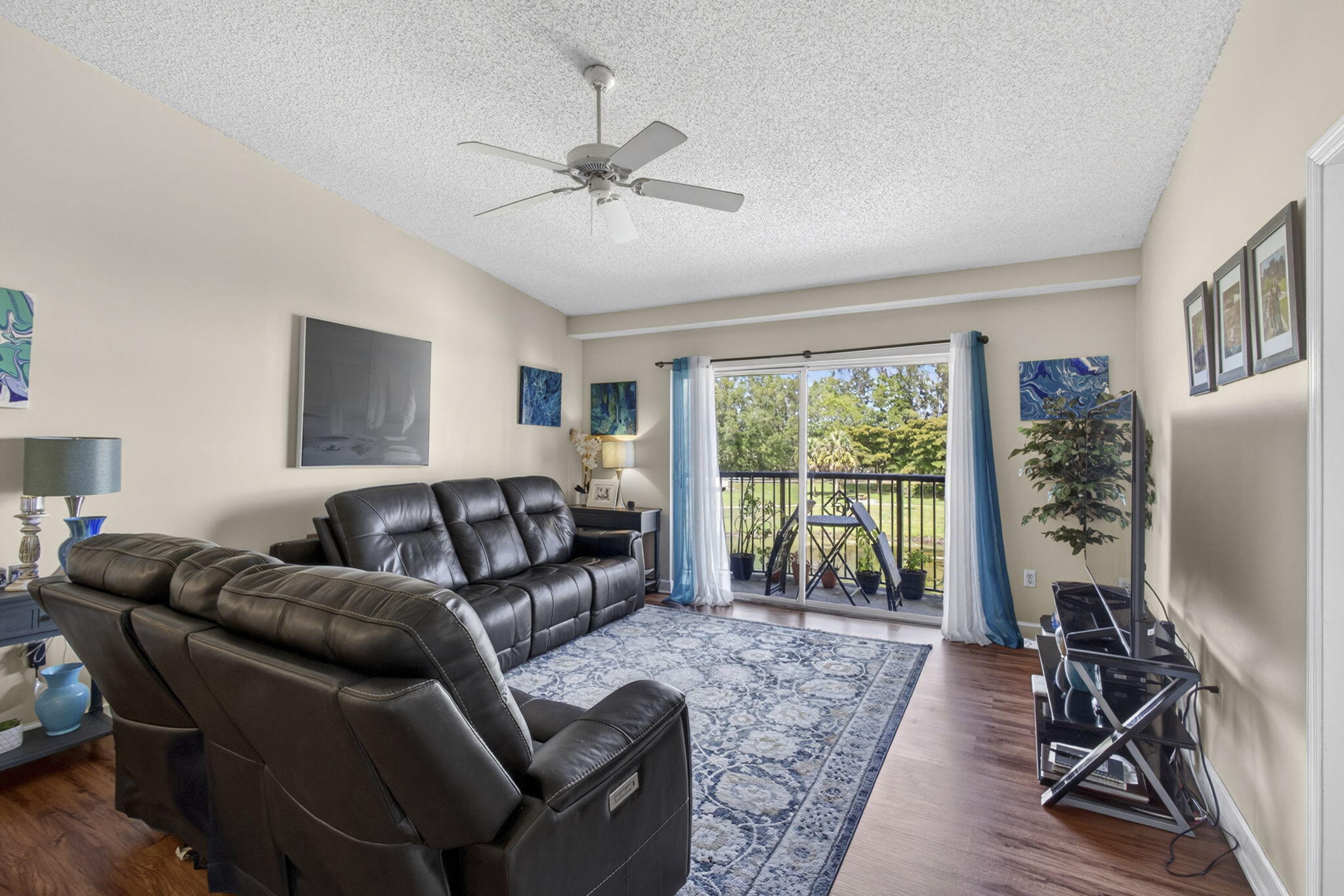 800 S Crestwood Ct #809, Royal Palm Beach FL 33411