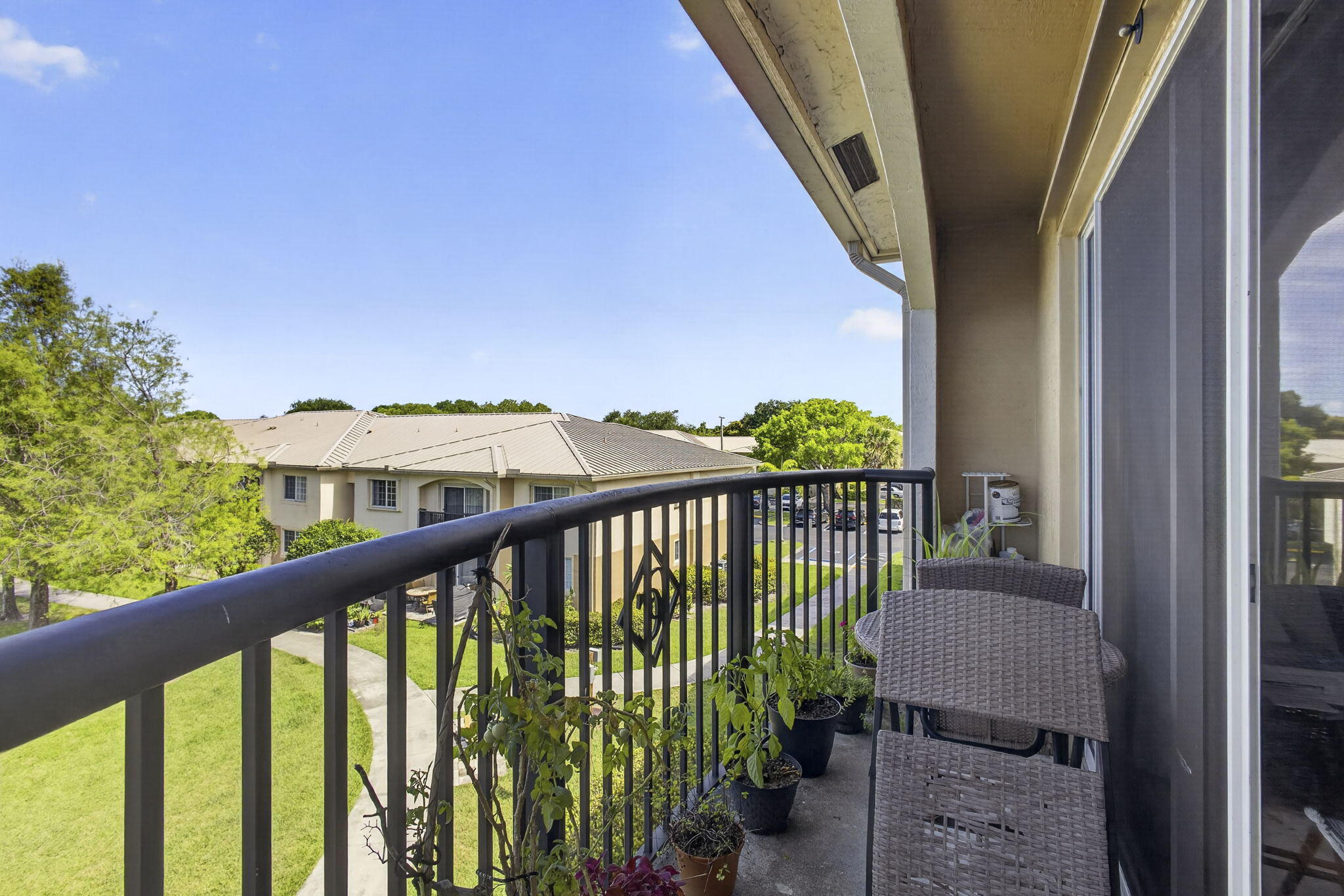 800 S Crestwood Ct #809, Royal Palm Beach FL 33411