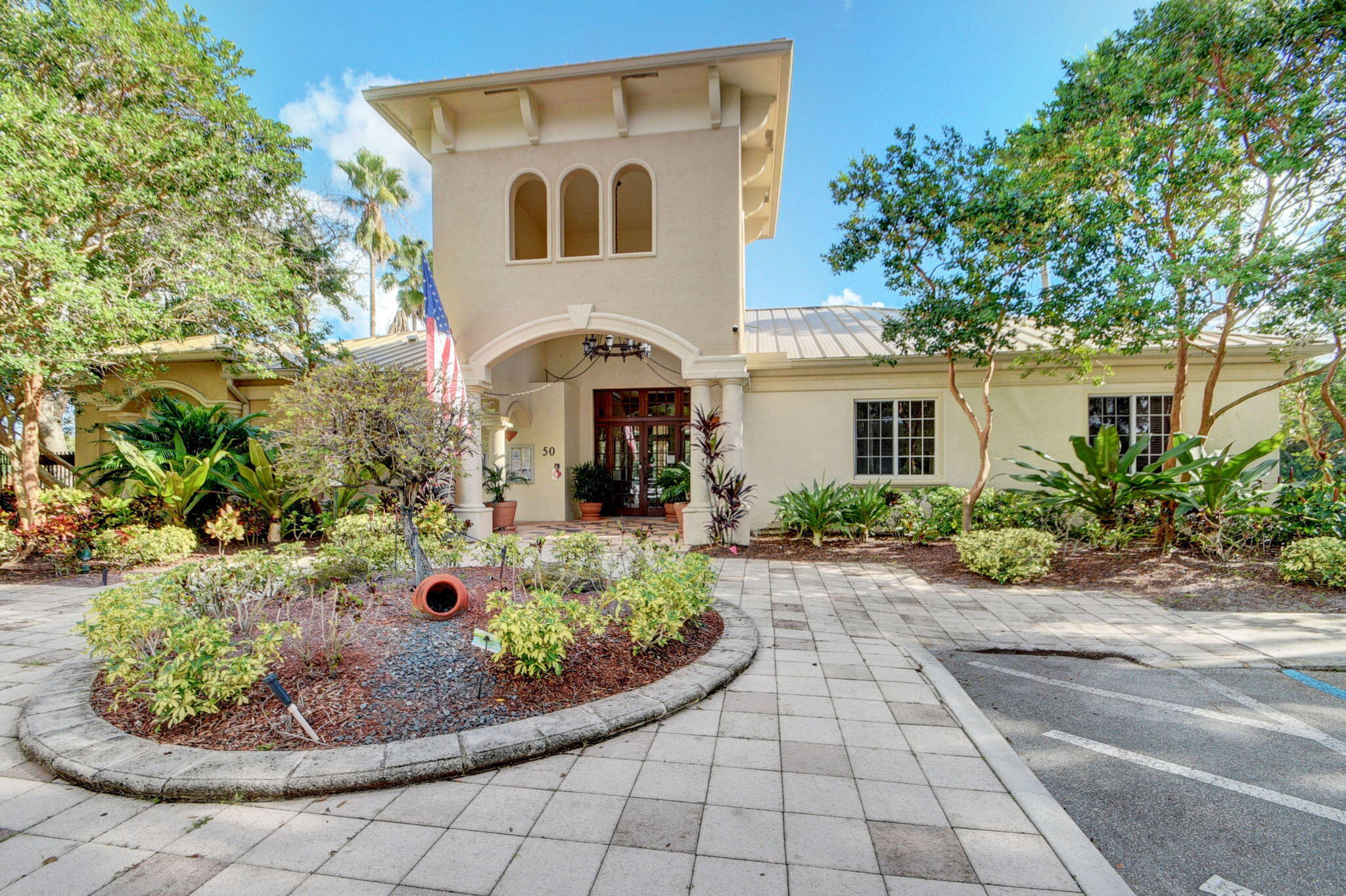 800 S Crestwood Ct #809, Royal Palm Beach FL 33411