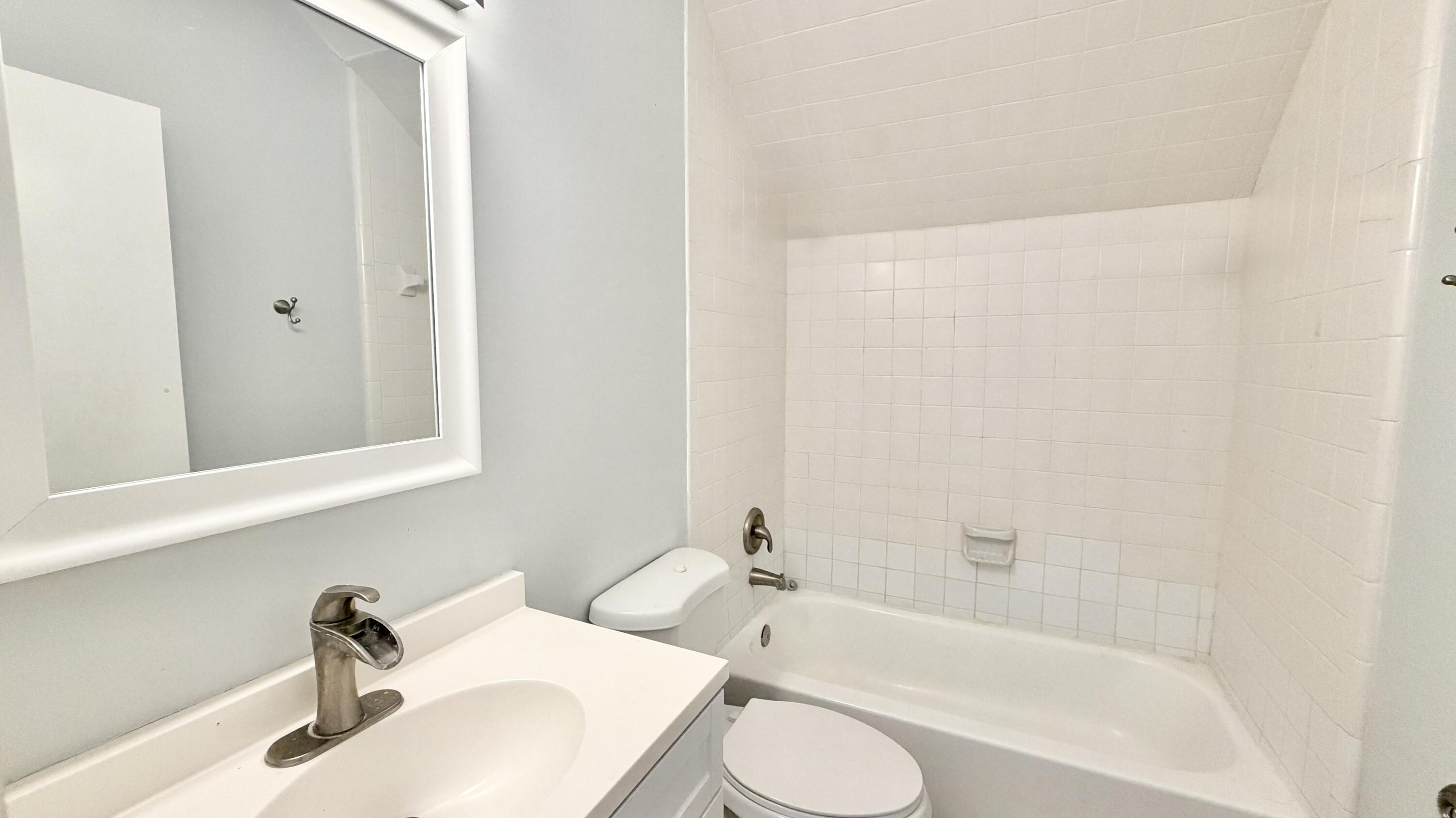 6048 Garrett, Jupiter FL 33458