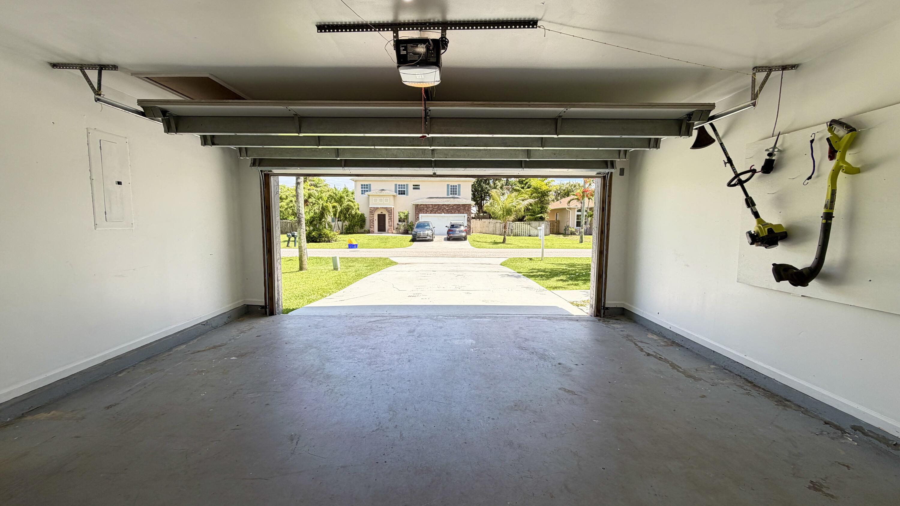 6048 Garrett, Jupiter FL 33458