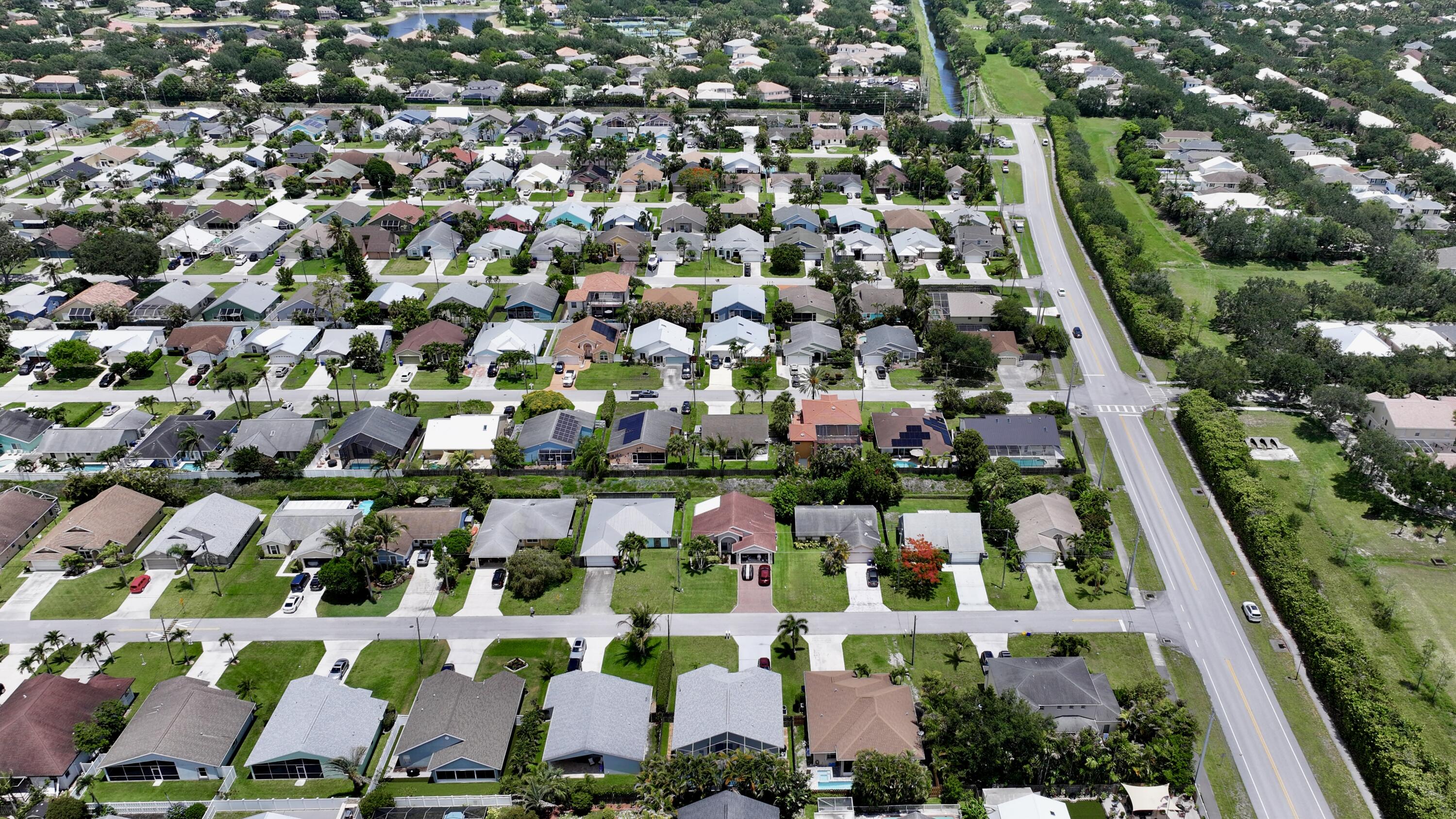 6048 Garrett, Jupiter FL 33458