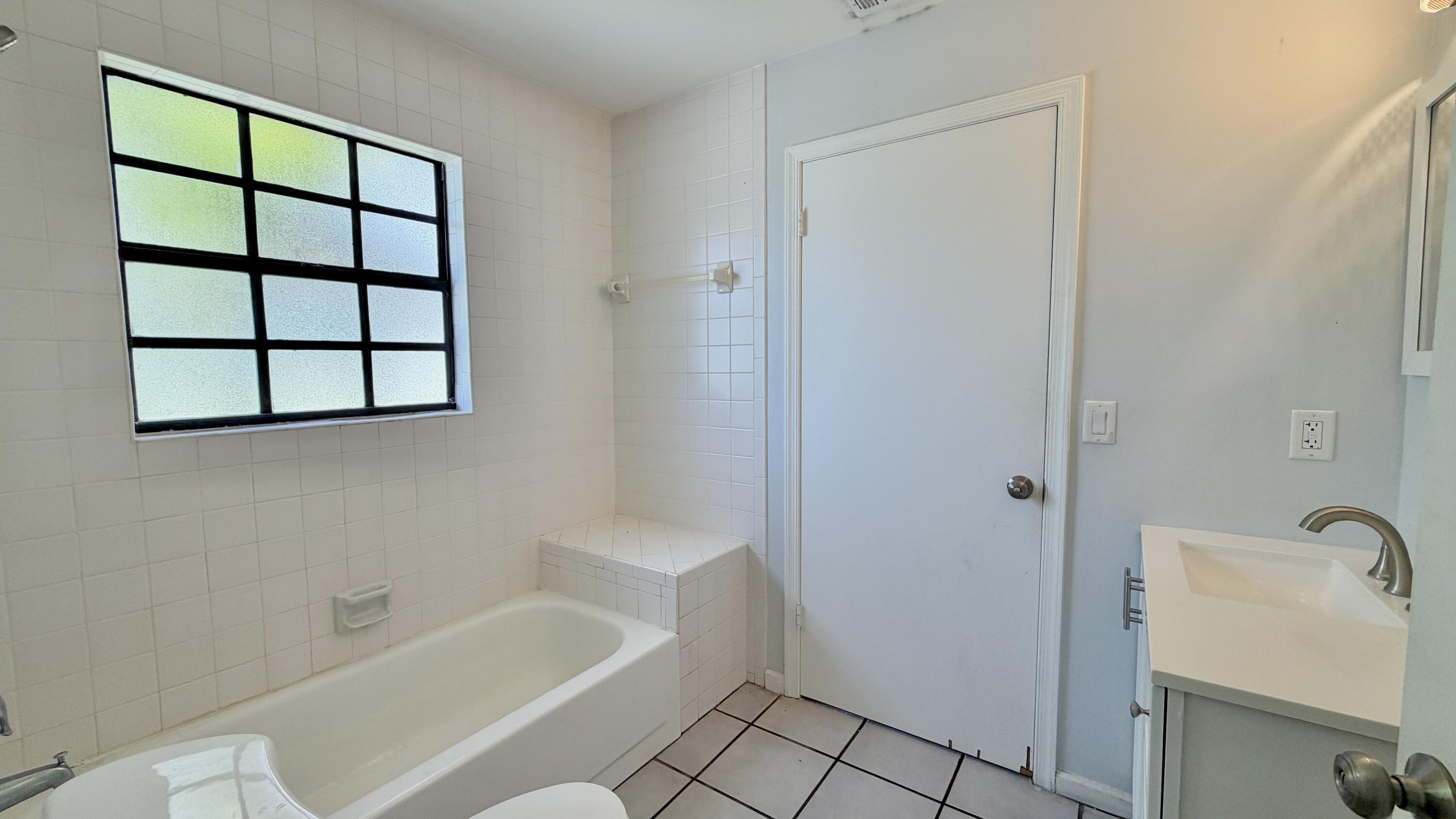 6048 Garrett, Jupiter FL 33458