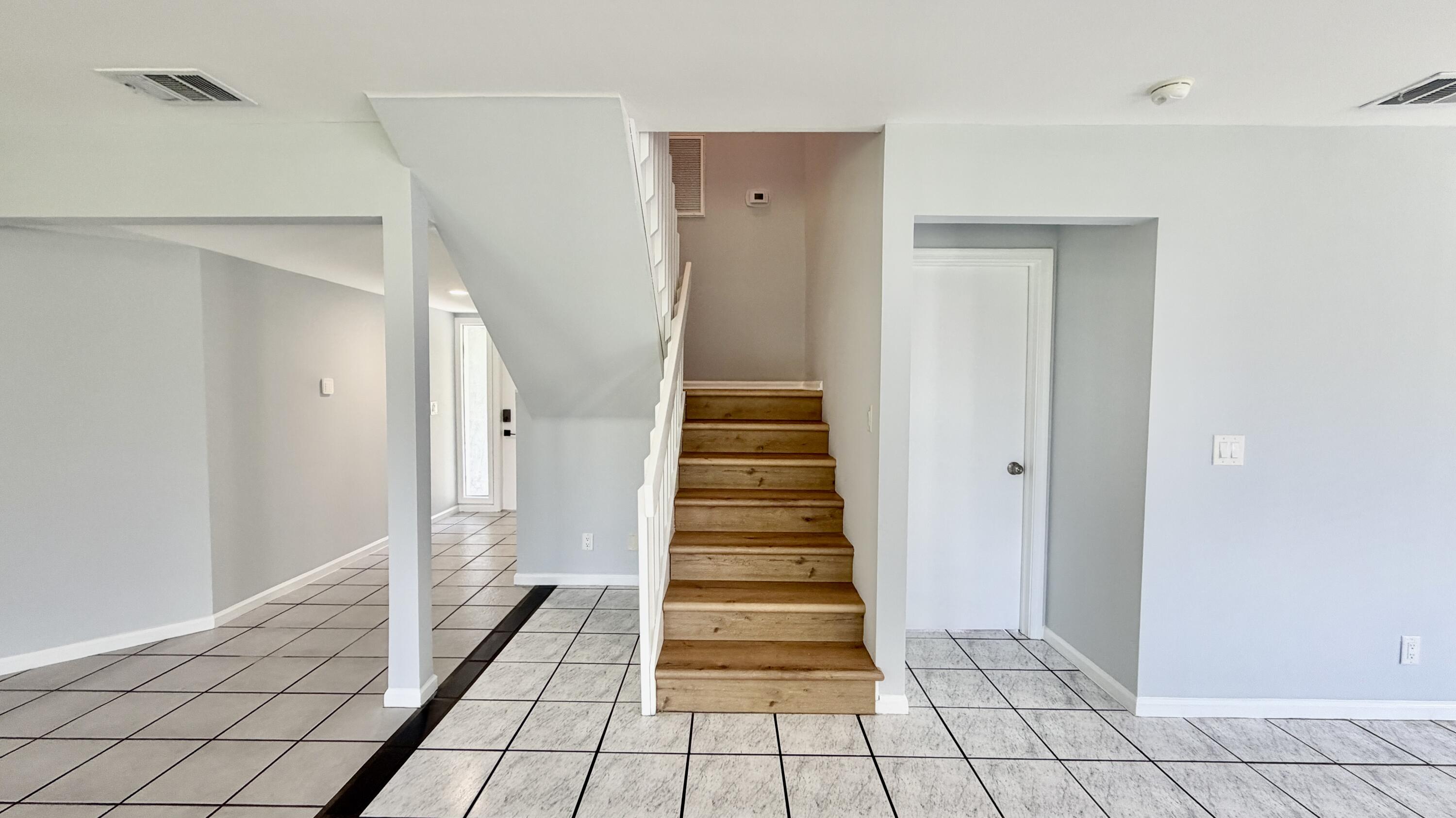 6048 Garrett, Jupiter FL 33458