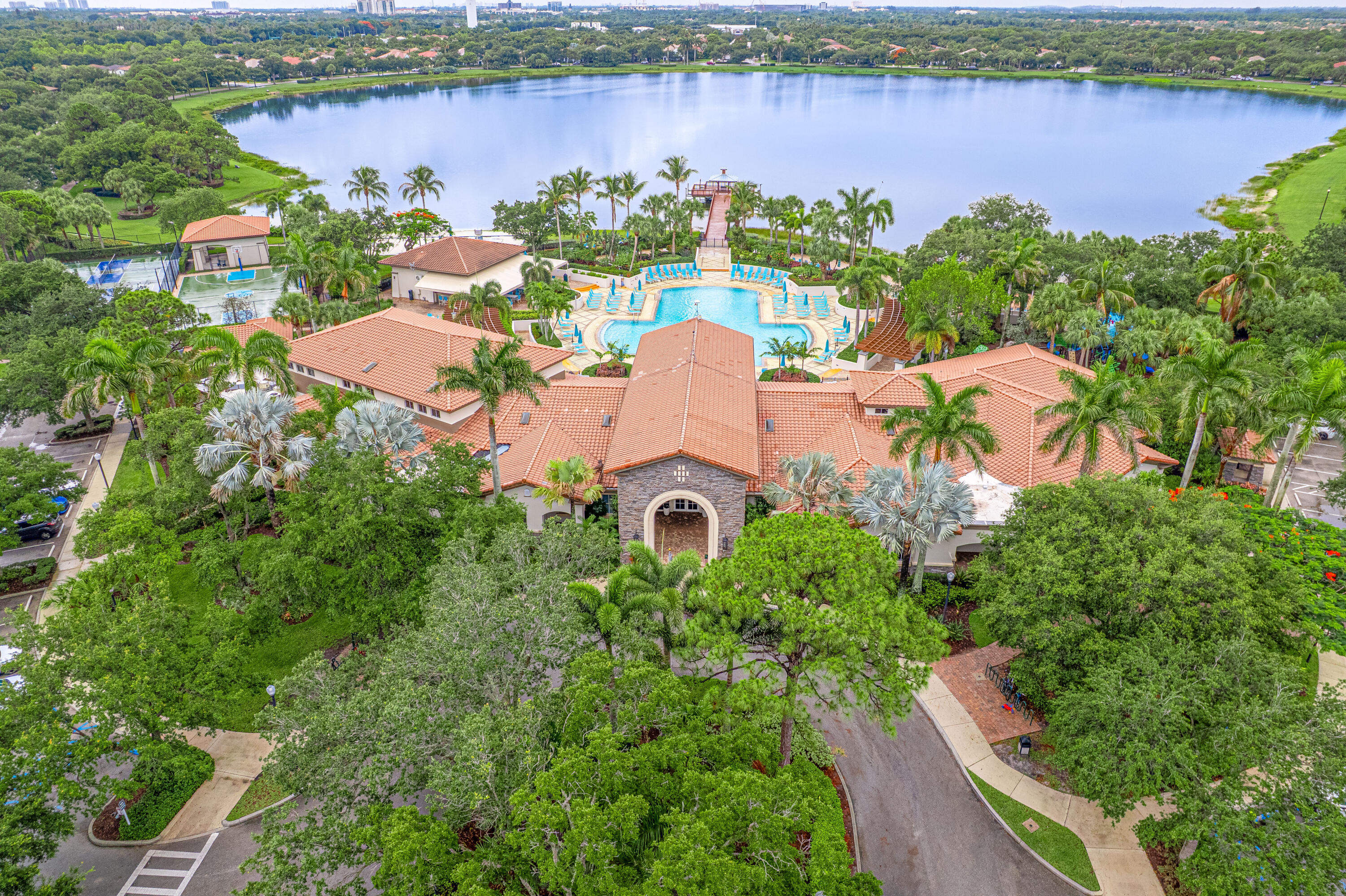 946 Mill Creek, Palm Beach Gardens FL 33410