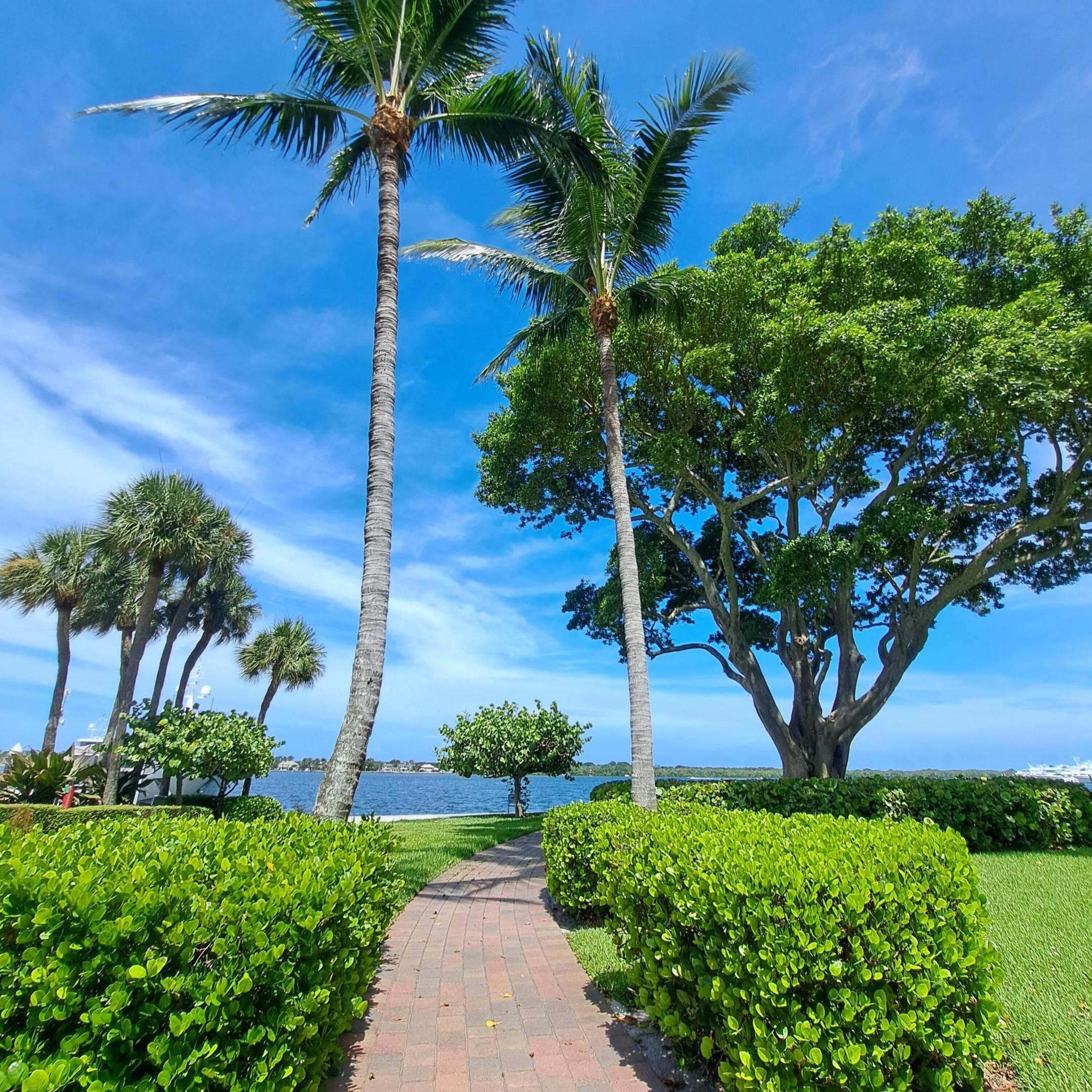 1200 Marine #202, North Palm Beach FL 33408