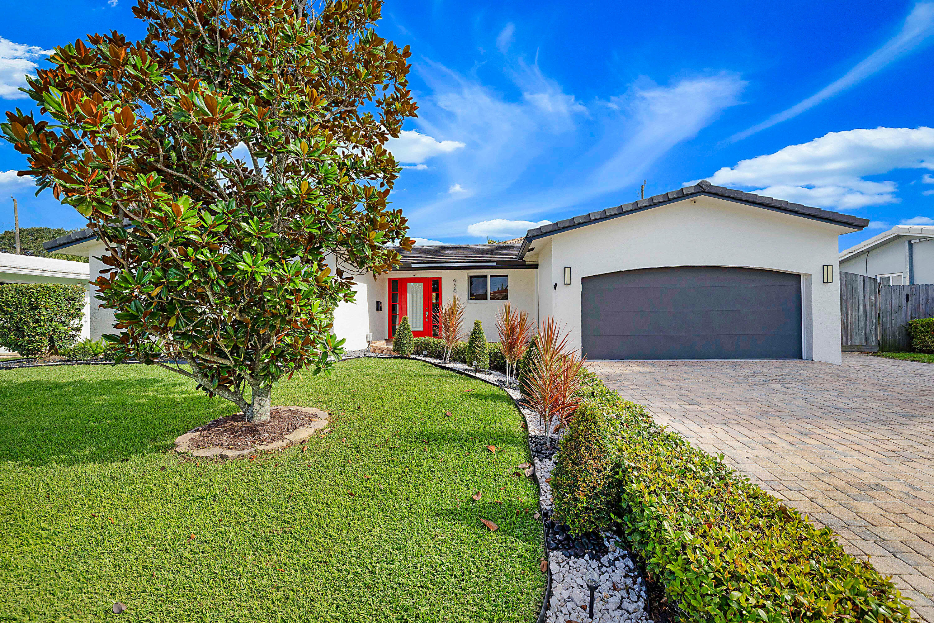 920 SE 17th, Deerfield Beach FL 33441