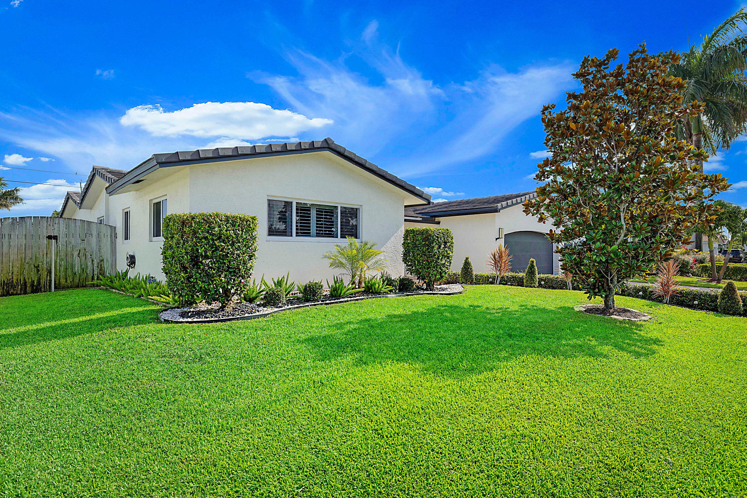 920 SE 17th, Deerfield Beach FL 33441