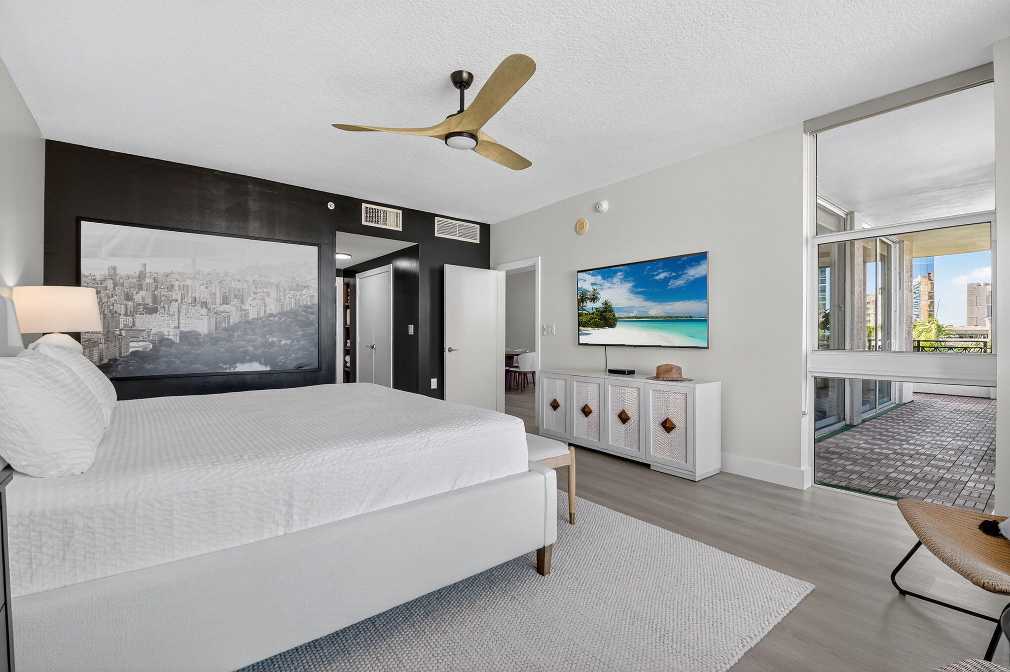 550 Okeechobee #502, West Palm Beach FL 33401
